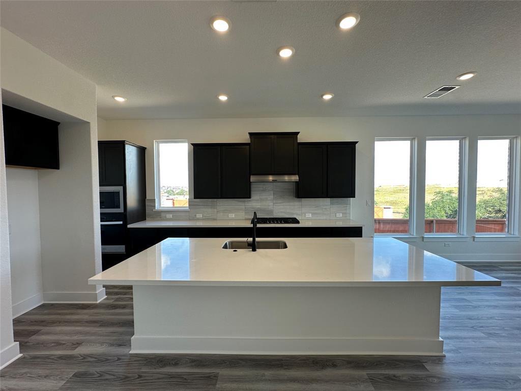 301 McMillian Dr, Liberty Hill, TX 78642
