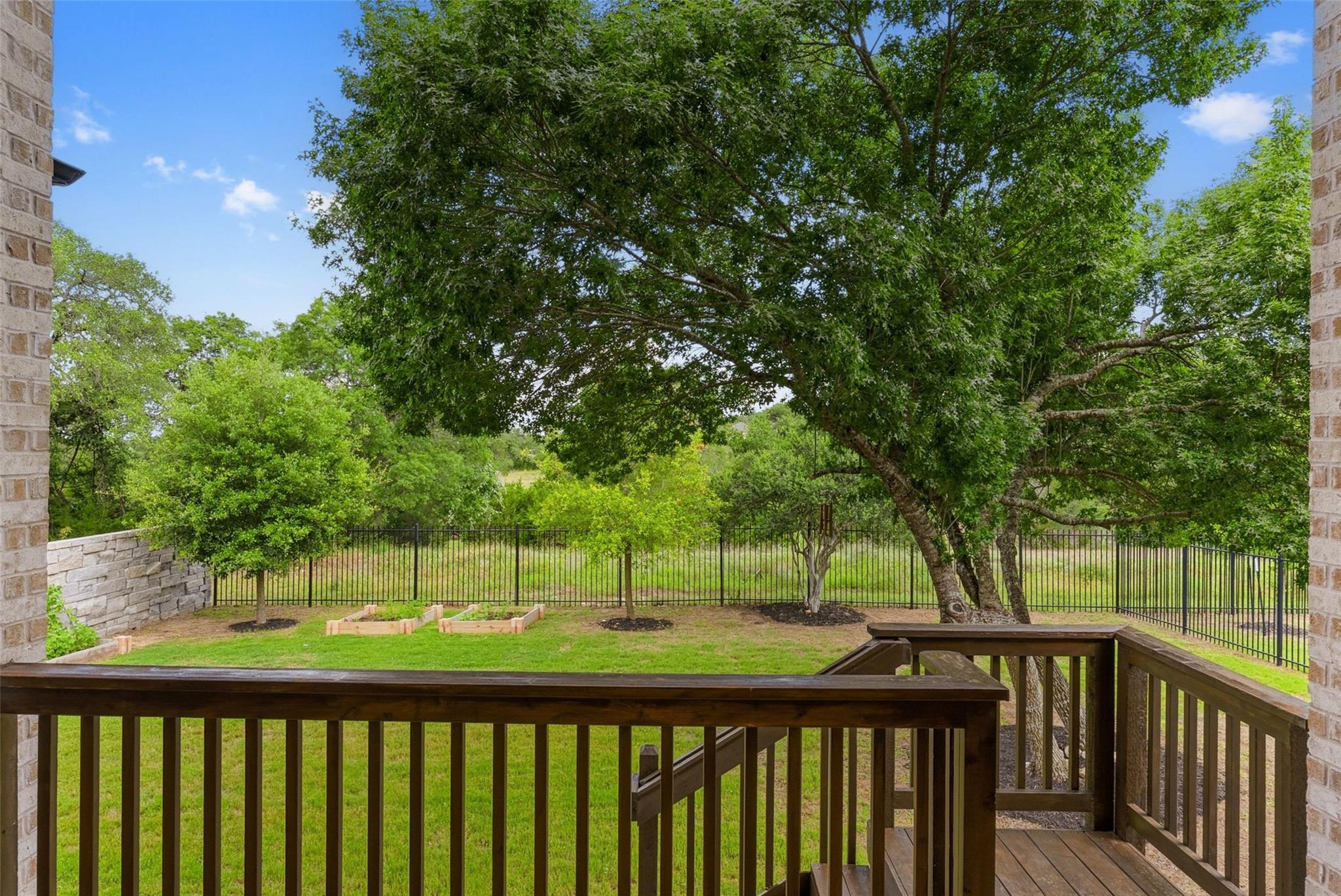 542 Running Bird Rd, Austin, TX 78737