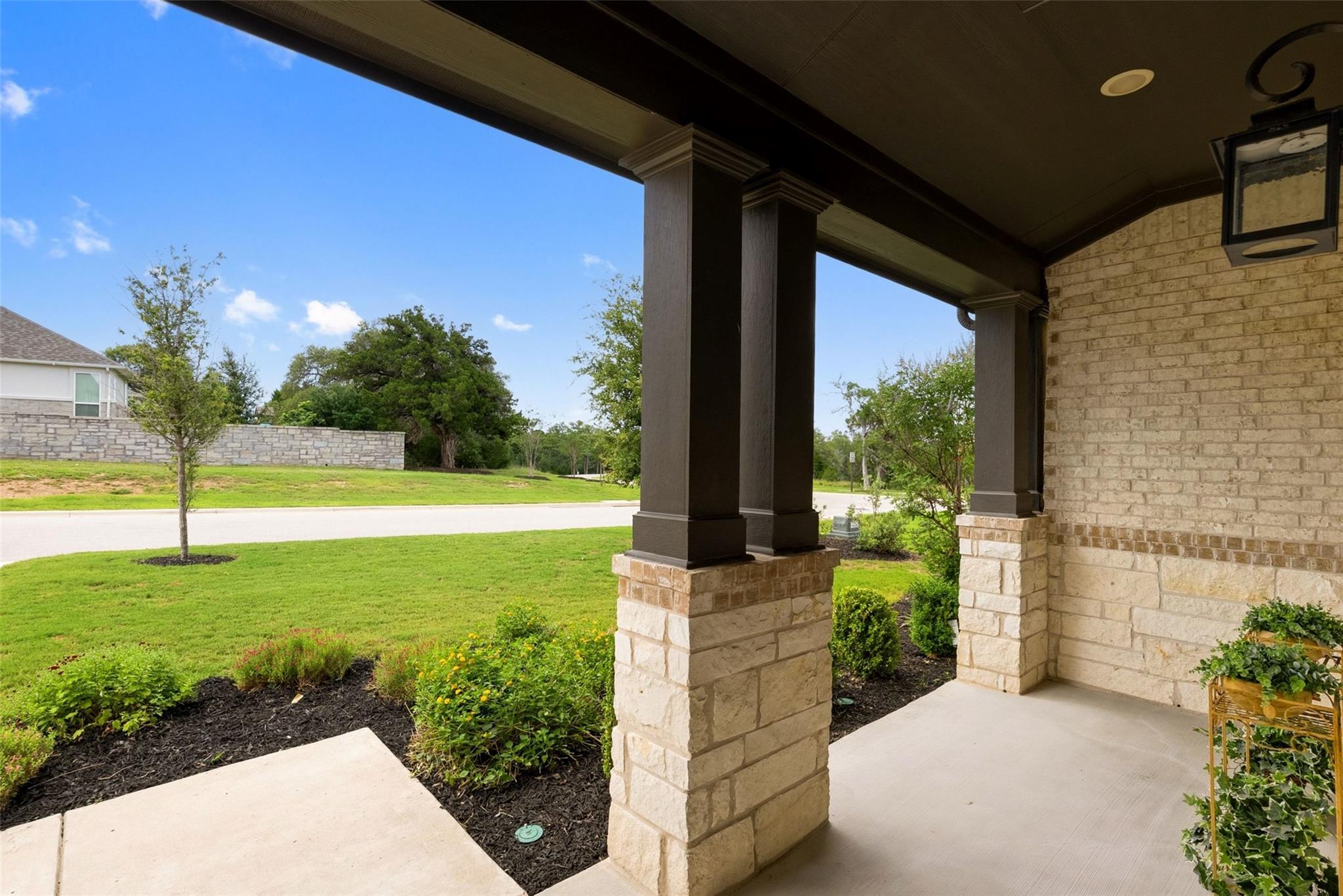 542 Running Bird Rd, Austin, TX 78737
