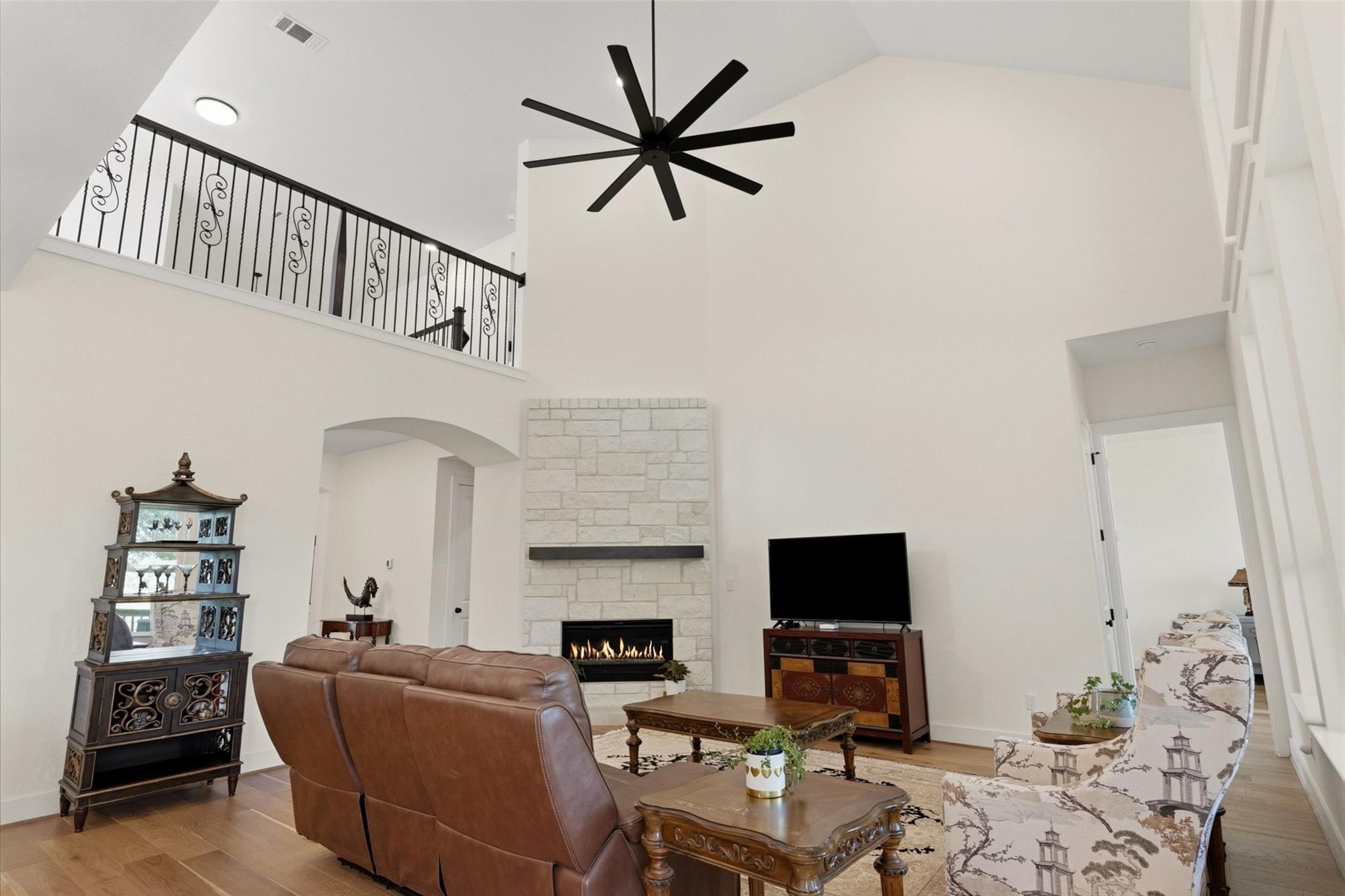 542 Running Bird Rd, Austin, TX 78737