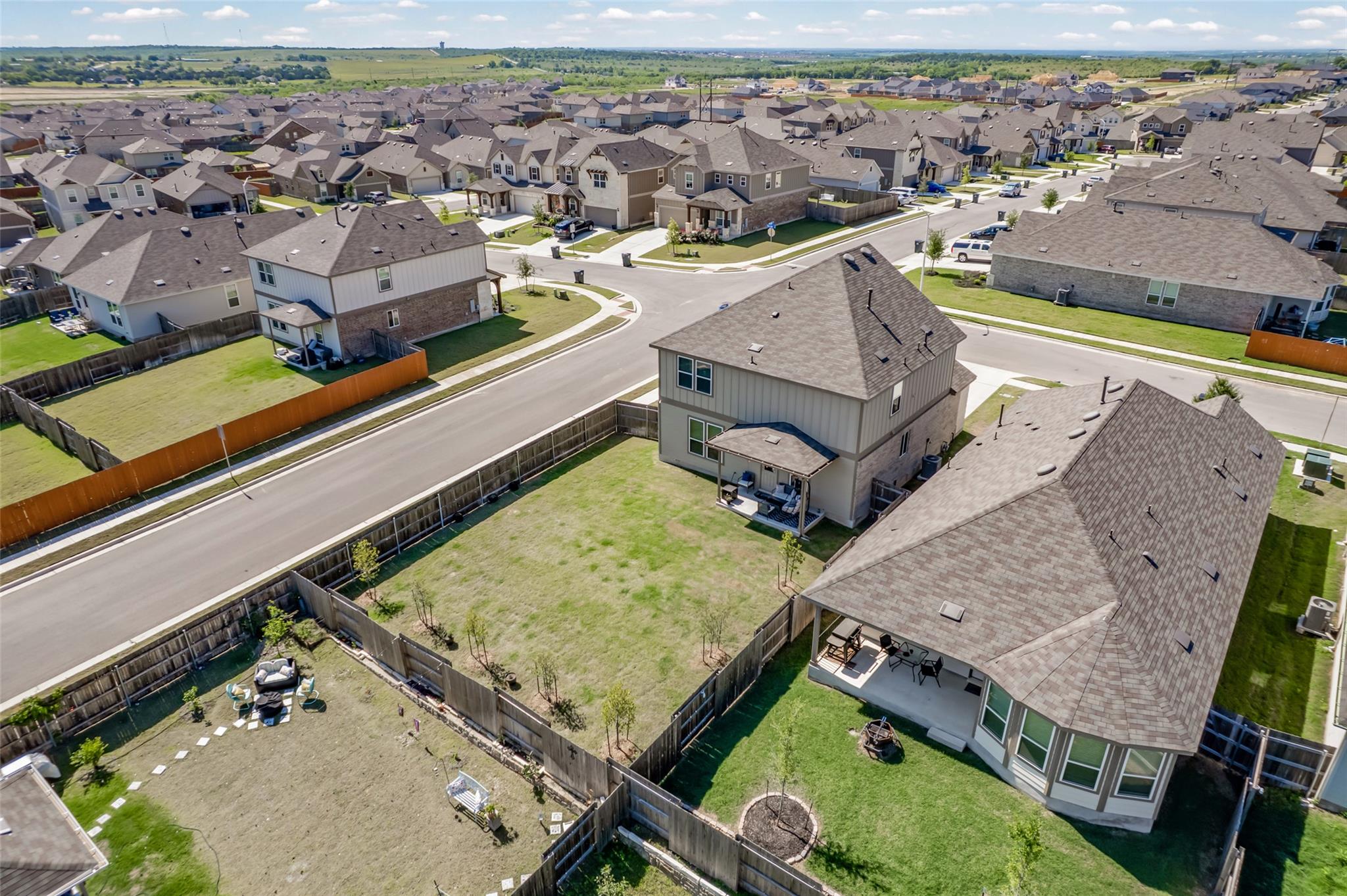 563 Tree Nut Loop, Buda, TX 78610
