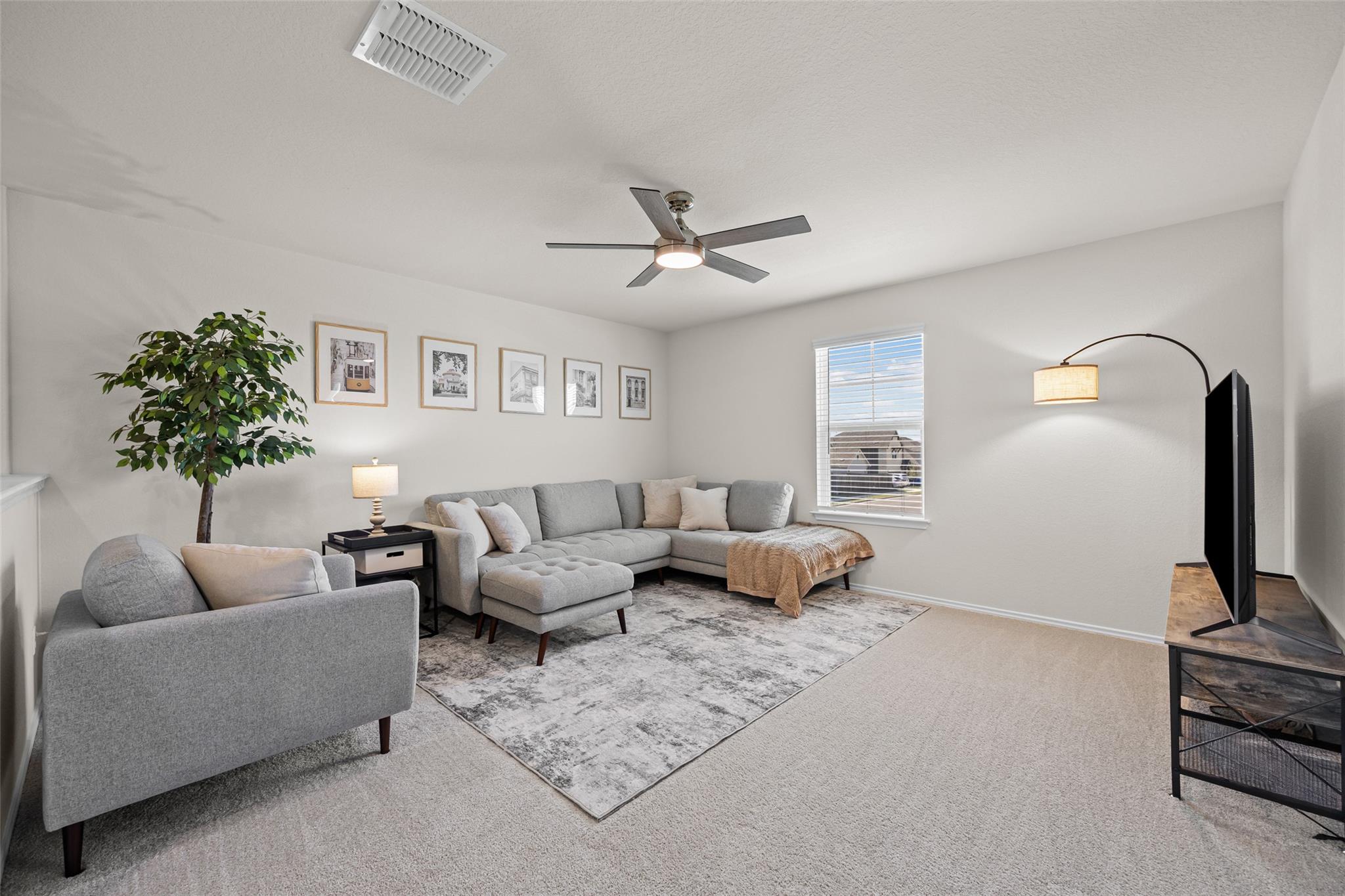 563 Tree Nut Loop, Buda, TX 78610