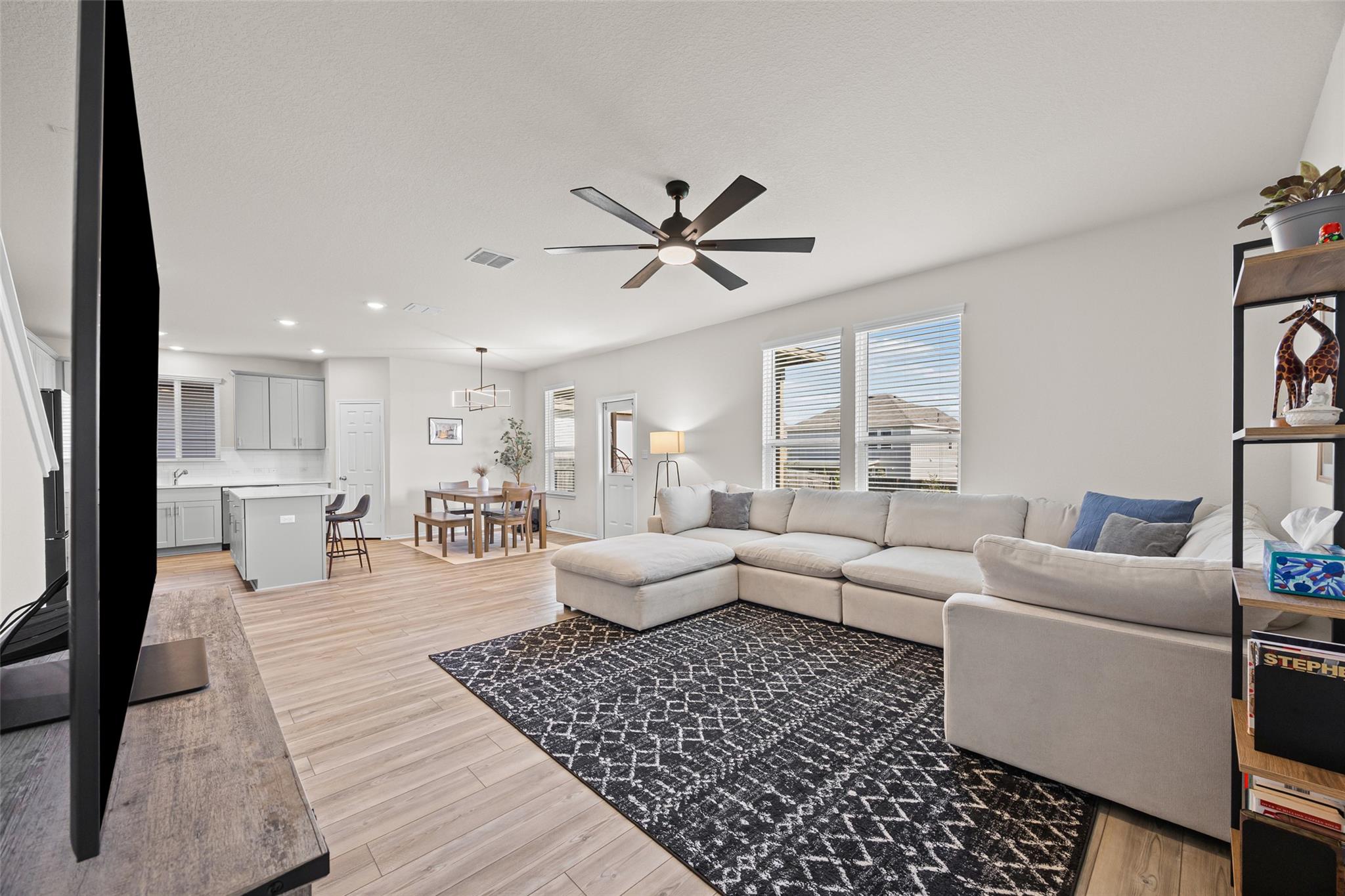 563 Tree Nut Loop, Buda, TX 78610