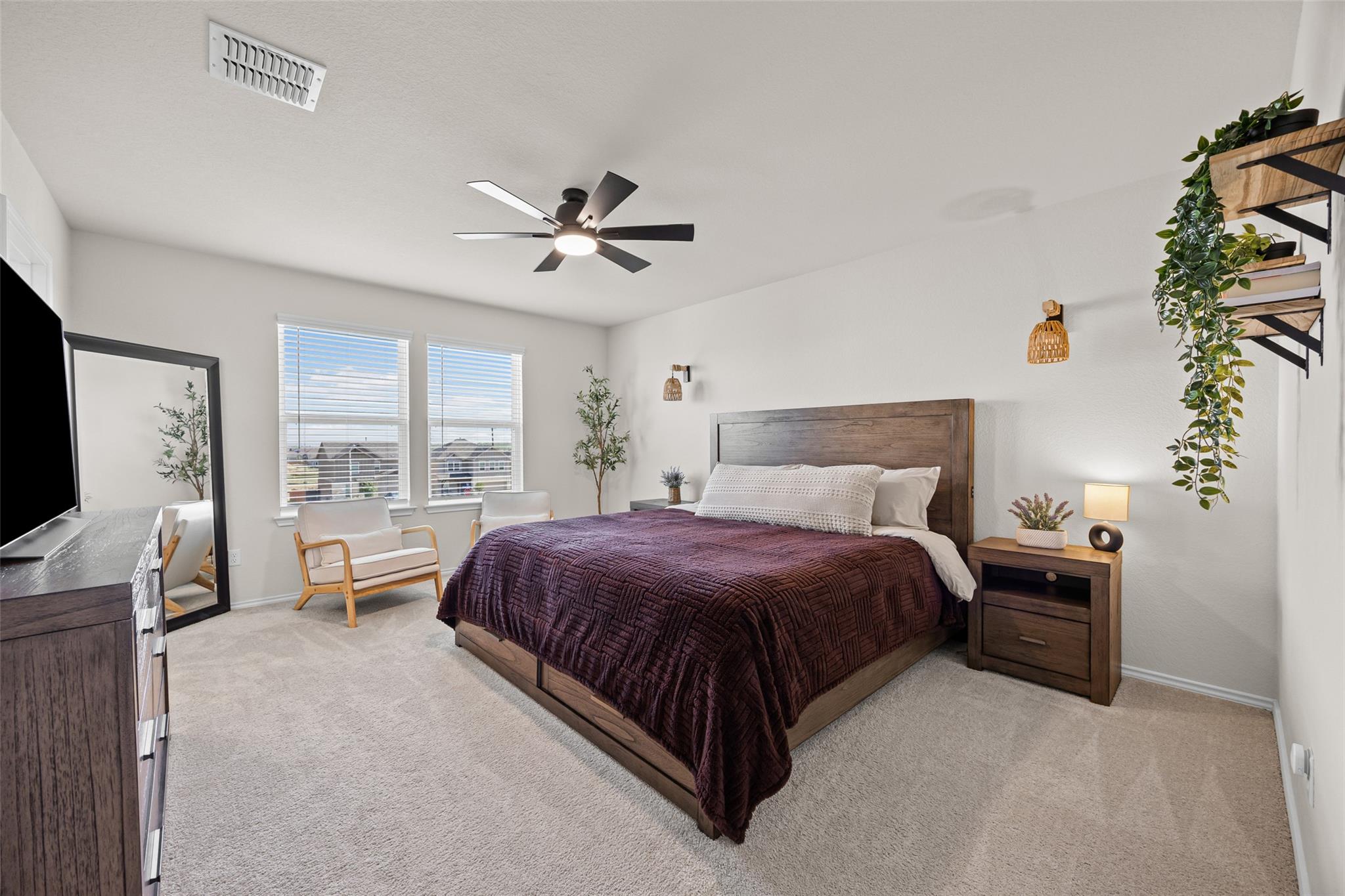 563 Tree Nut Loop, Buda, TX 78610