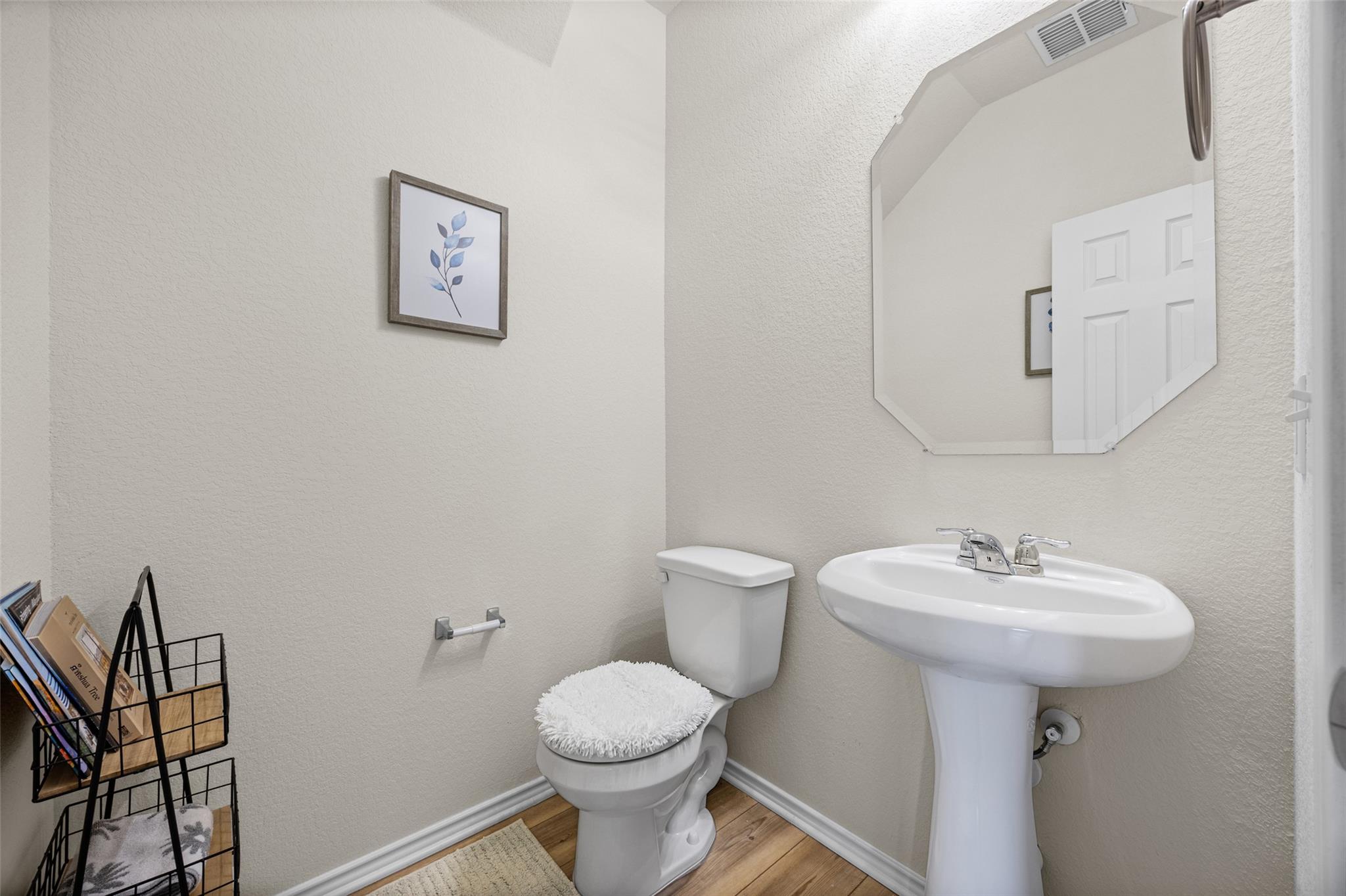 563 Tree Nut Loop, Buda, TX 78610