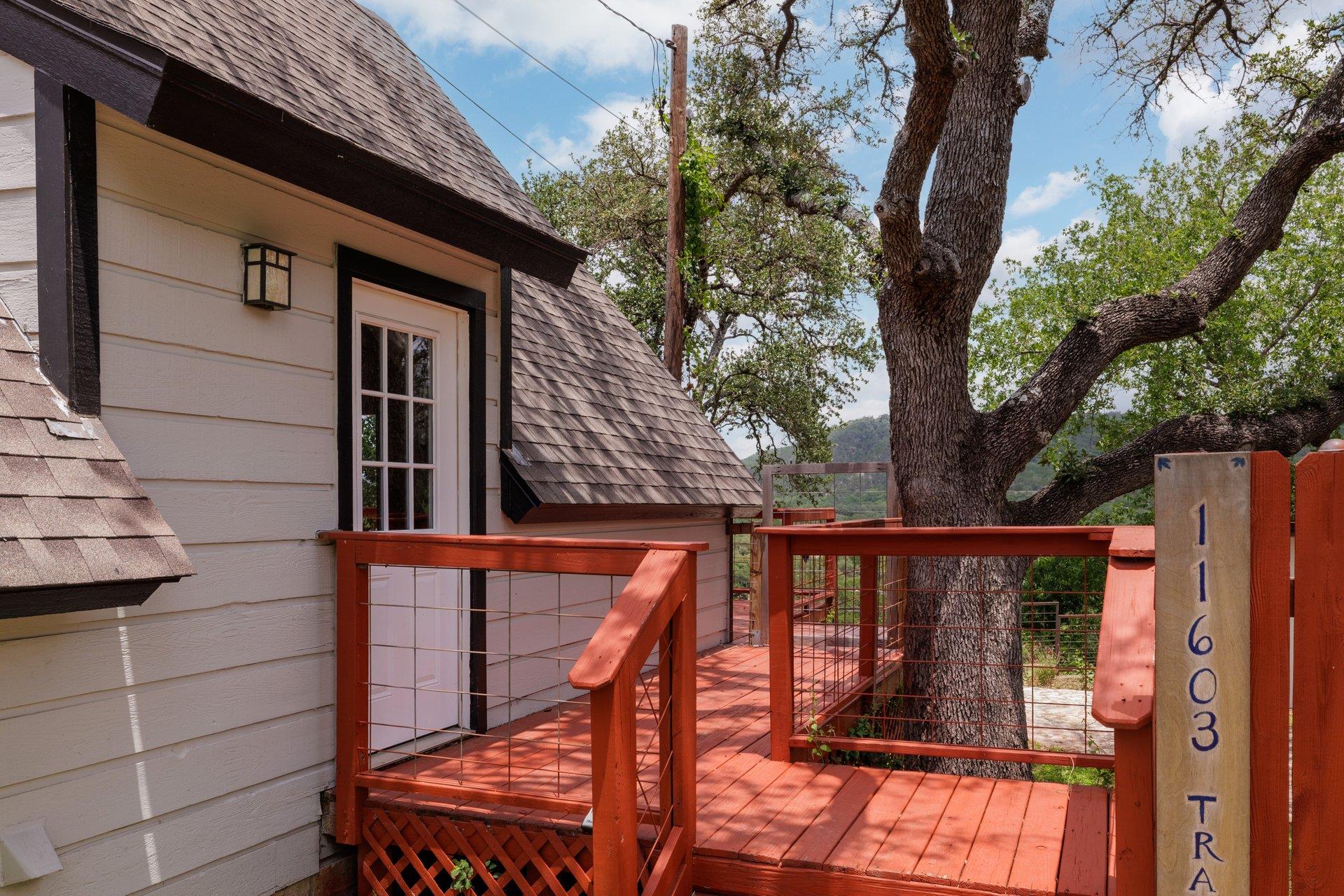 11603 Travis St, Jonestown, TX 78645