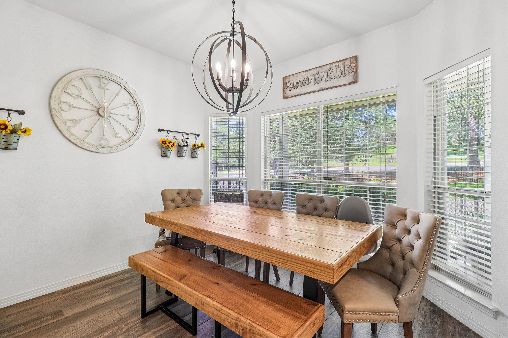 241 Laura Ln, Bastrop, TX 78602