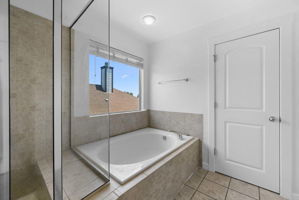 105 Farm House Rd, San Marcos, TX 78666