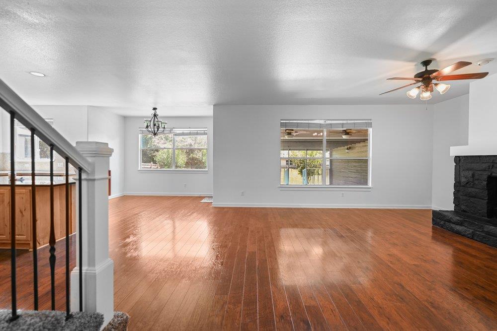 105 Farm House Rd, San Marcos, TX 78666
