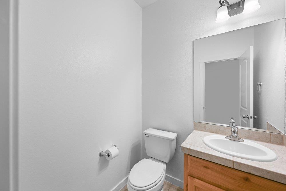 105 Farm House Rd, San Marcos, TX 78666