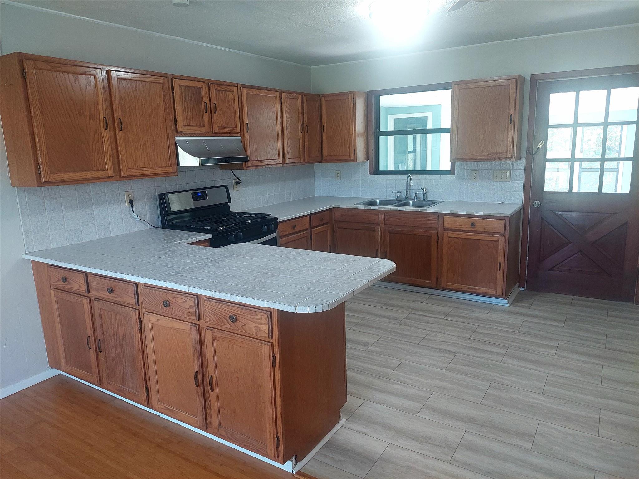 4553 McCall Creek Rd, Blanco, TX 78606