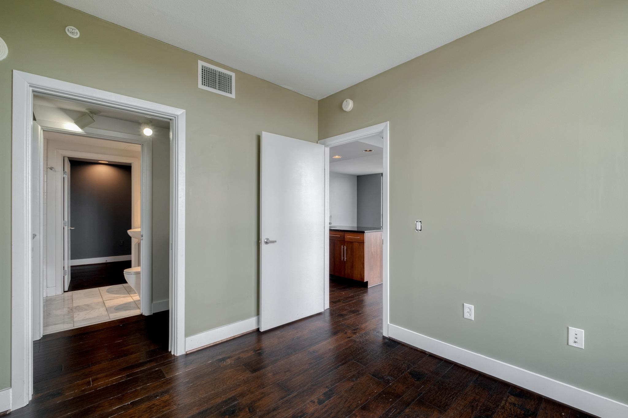 300 Bowie St # 1305, Austin, TX 78703