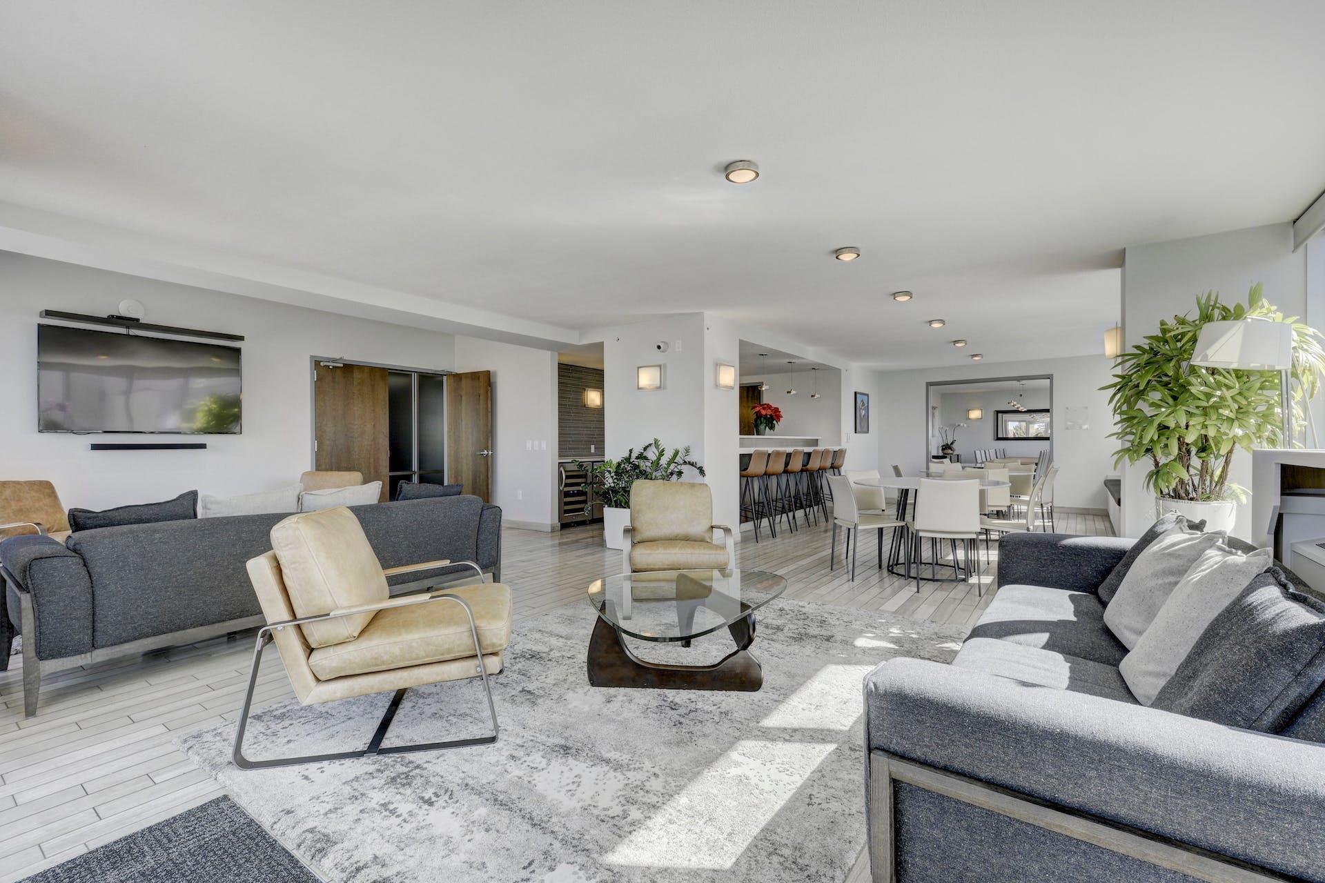 300 Bowie St # 1305, Austin, TX 78703