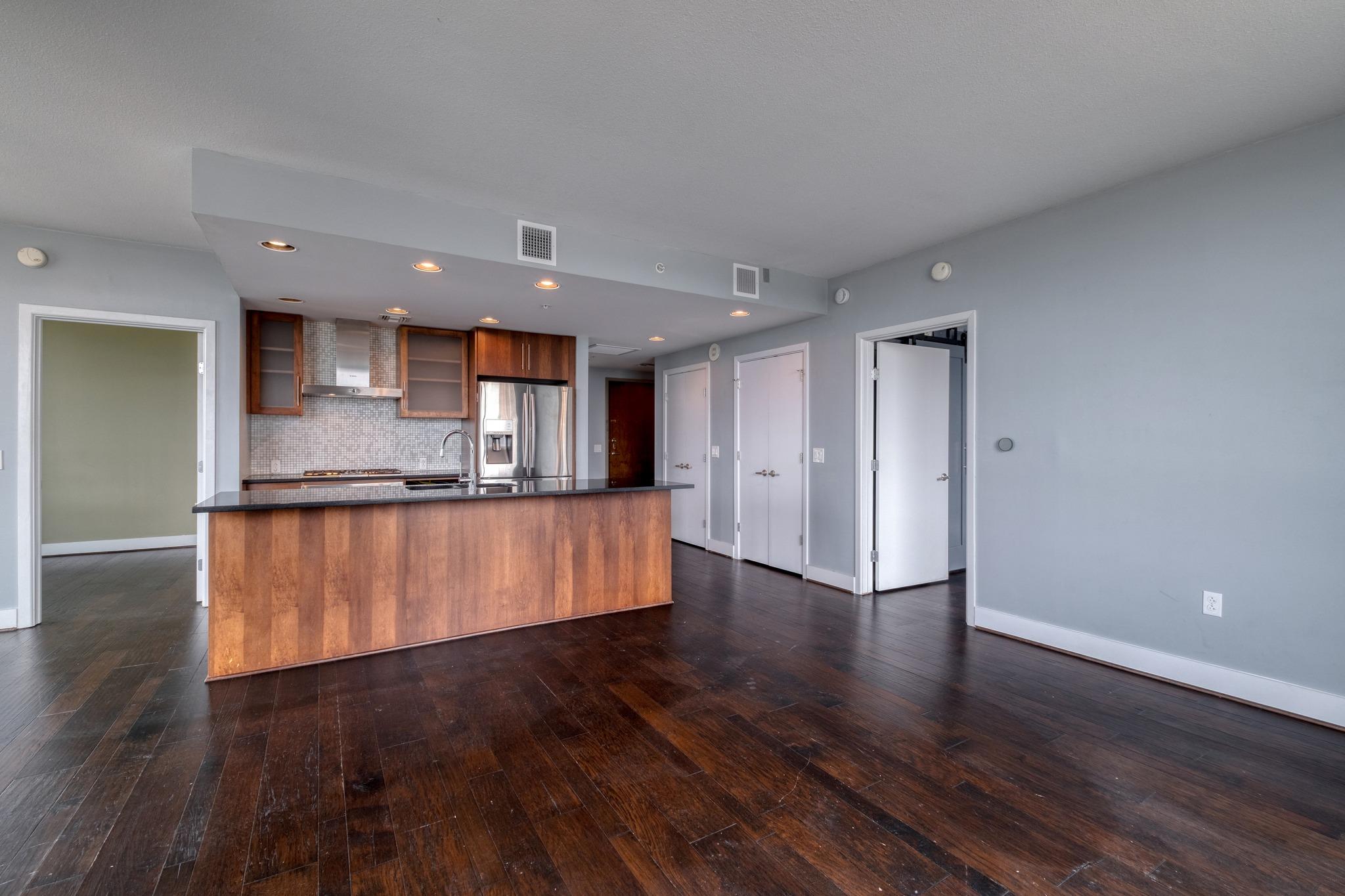300 Bowie St # 1305, Austin, TX 78703