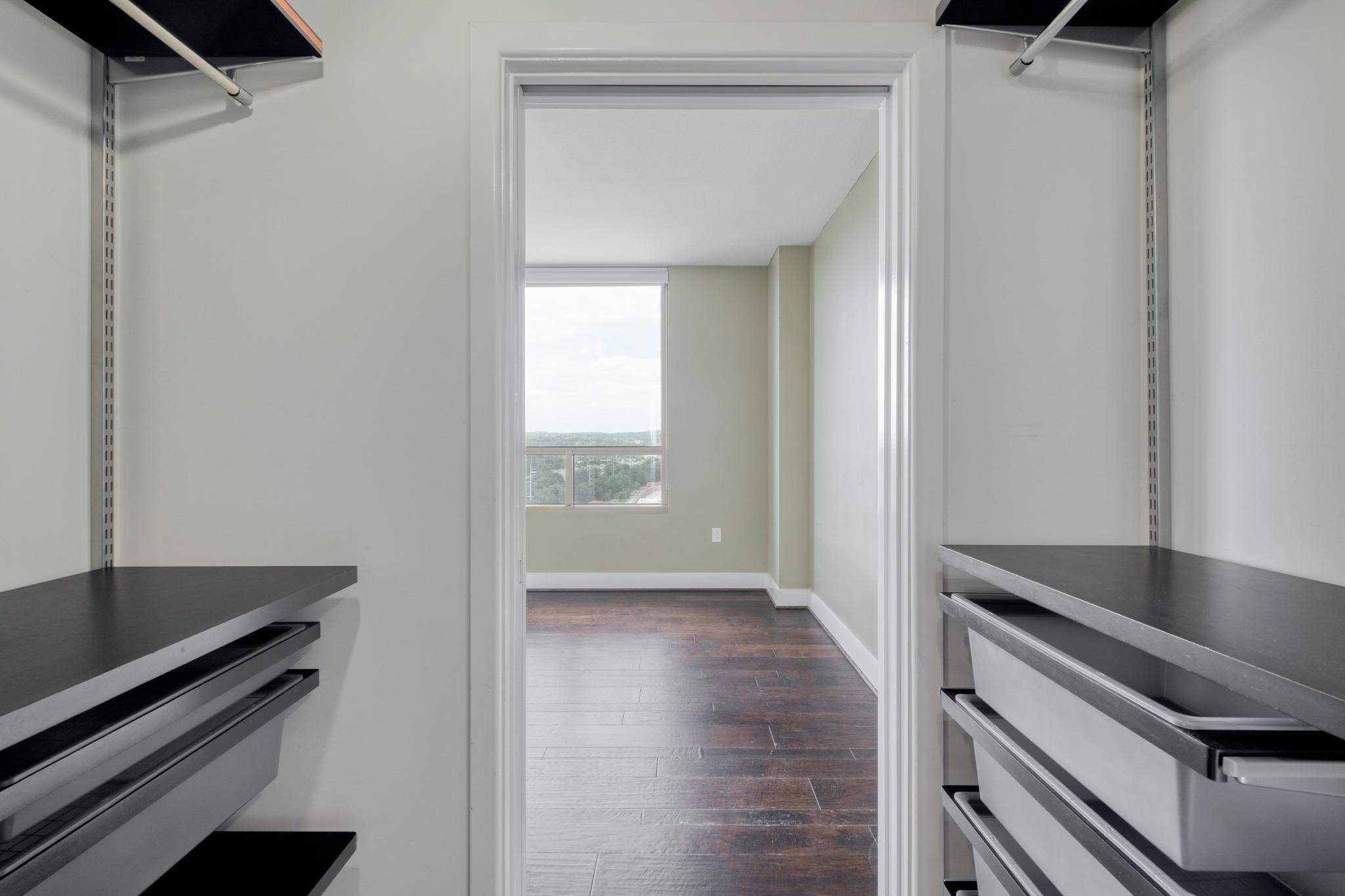 300 Bowie St # 1305, Austin, TX 78703