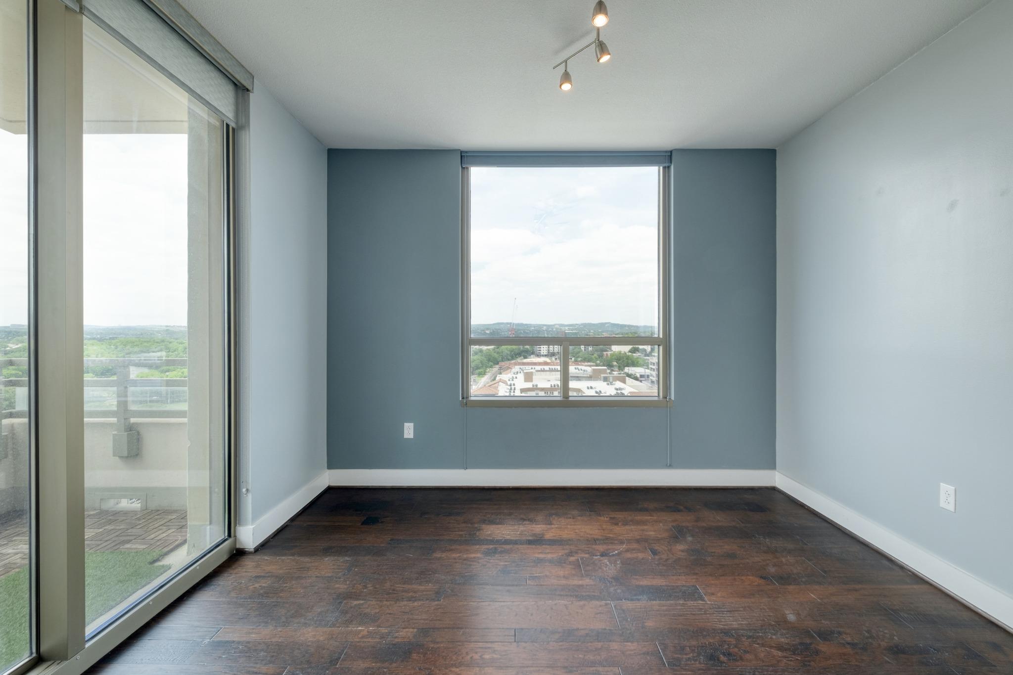 300 Bowie St # 1305, Austin, TX 78703