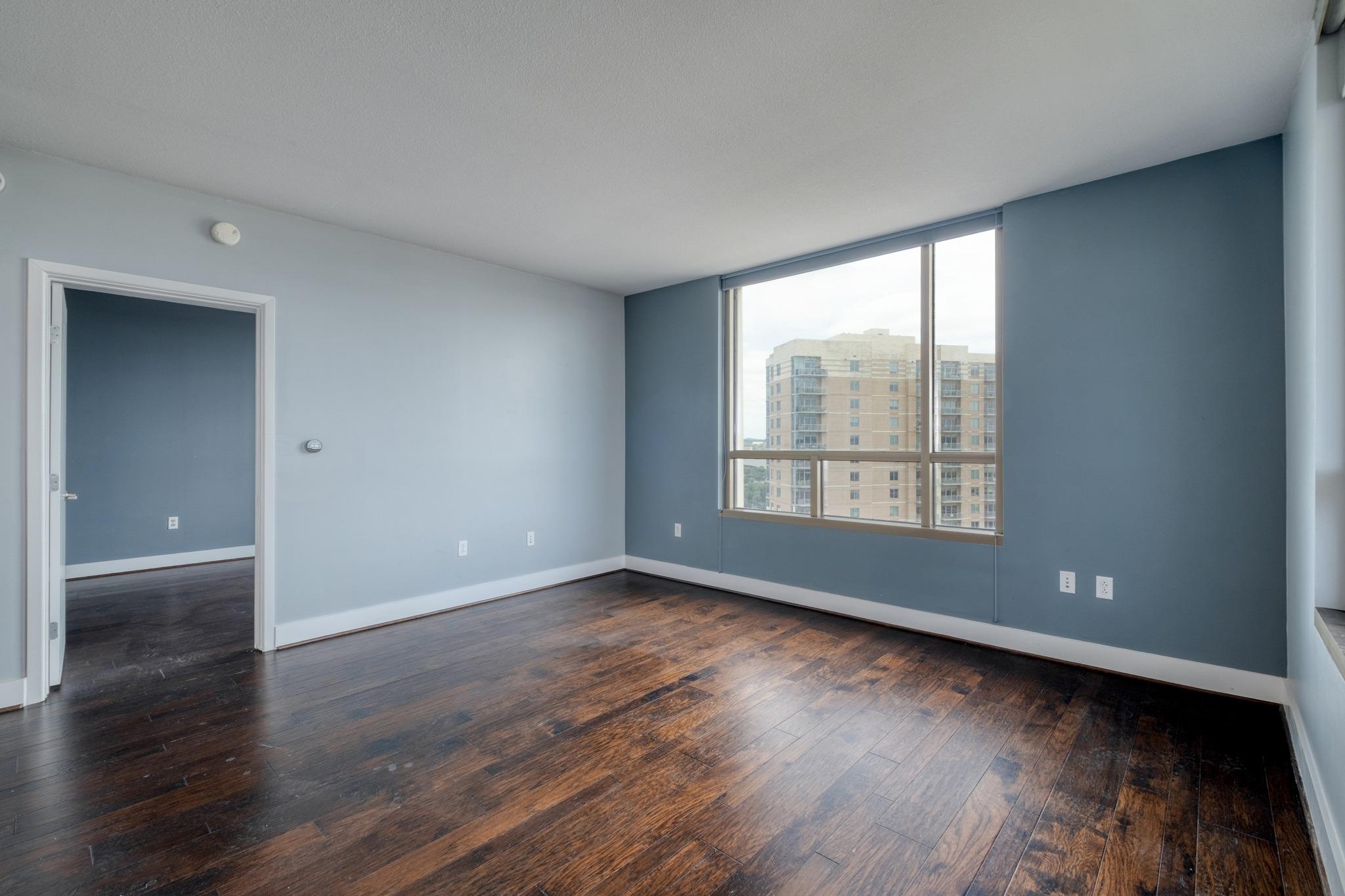 300 Bowie St # 1305, Austin, TX 78703
