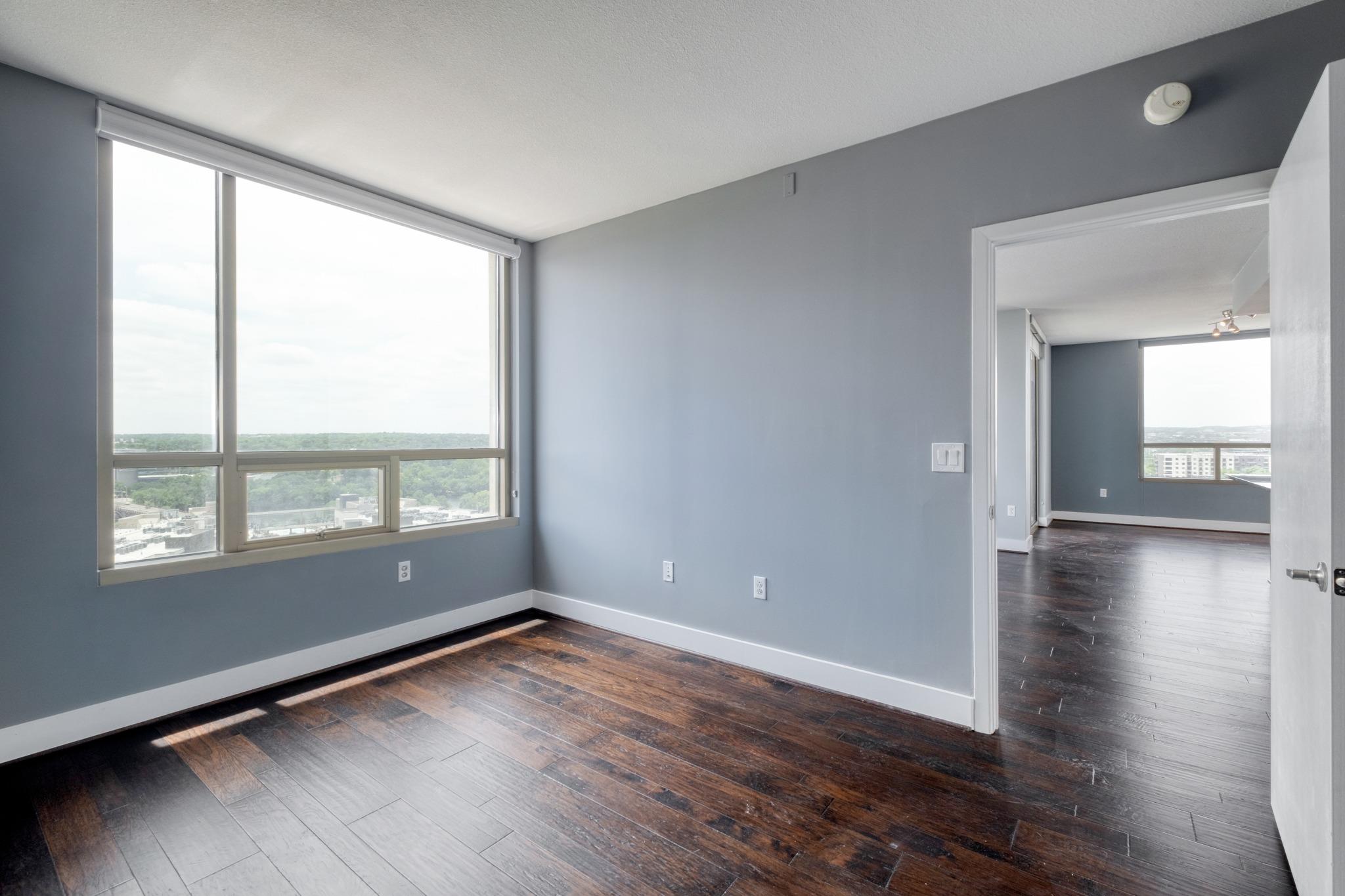 300 Bowie St # 1305, Austin, TX 78703