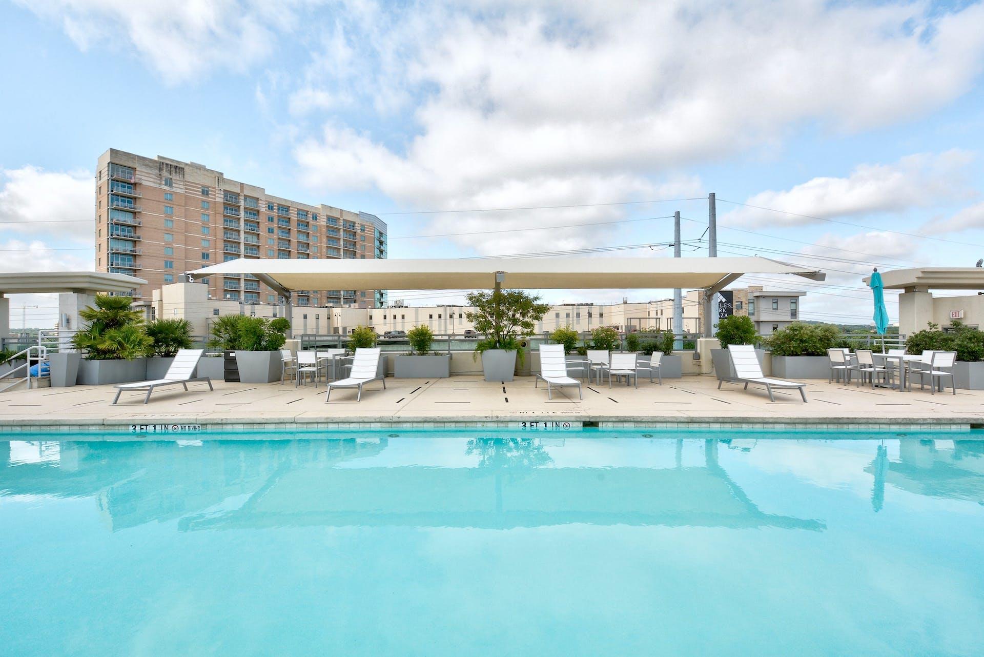 300 Bowie St # 1305, Austin, TX 78703