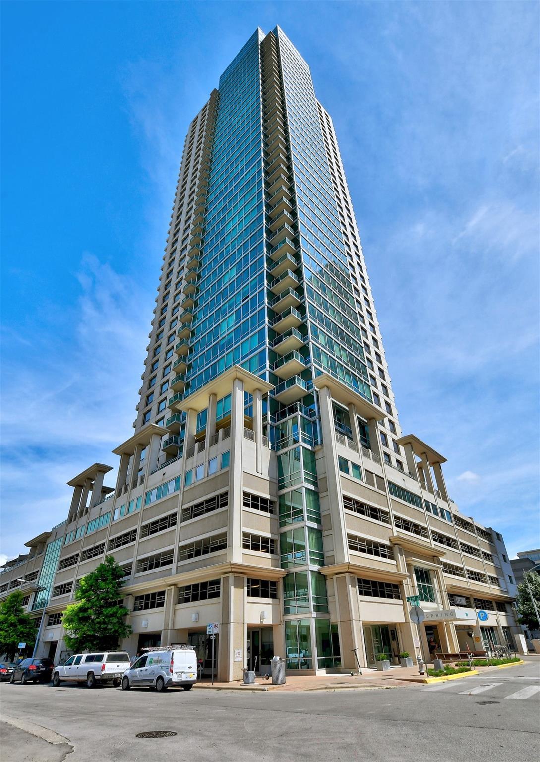 300 Bowie St # 1305, Austin, TX 78703