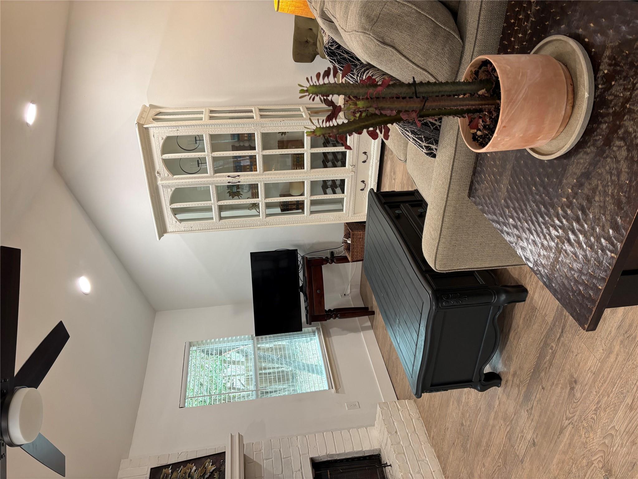 106 S Mount Rushmore Dr, Cedar Park, TX 78613