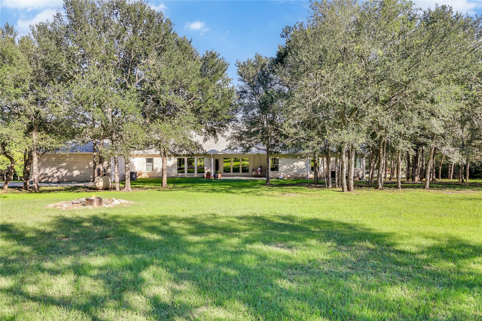 136 Territory Dr, Bastrop, TX 78602