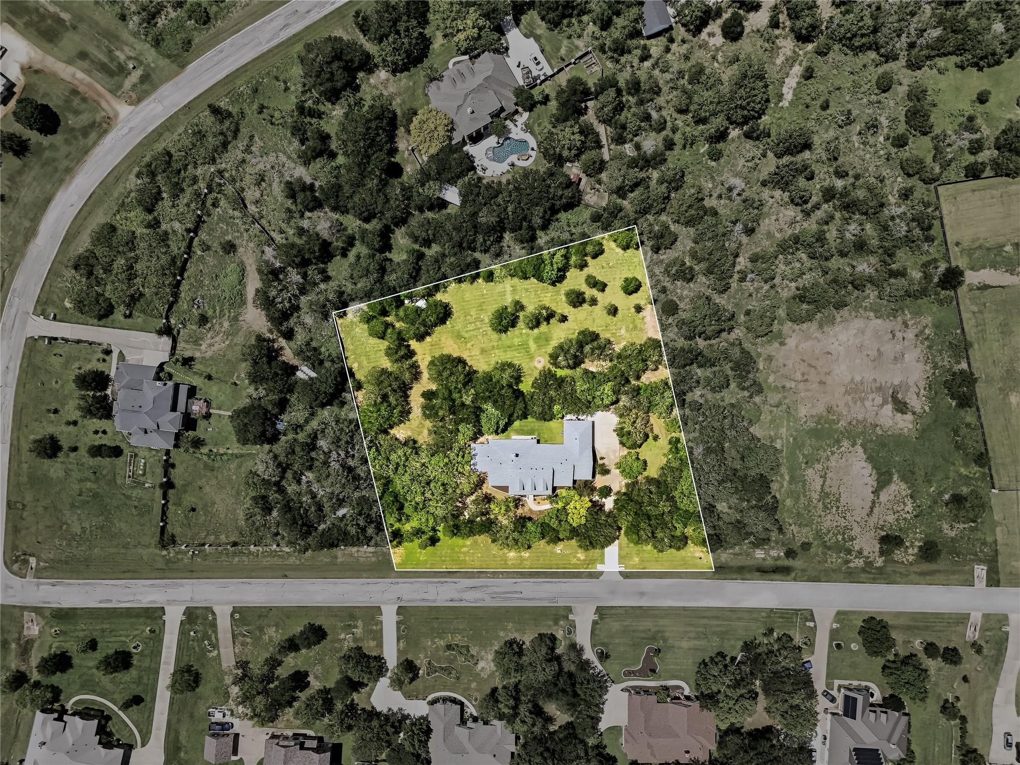 136 Territory Dr, Bastrop, TX 78602