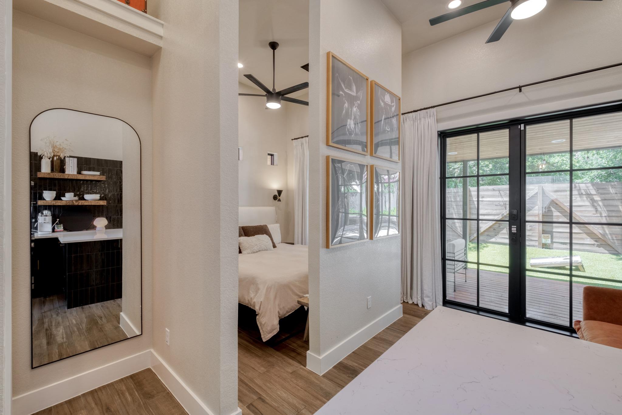 1904 E 16th St # 2, Austin, TX 78702