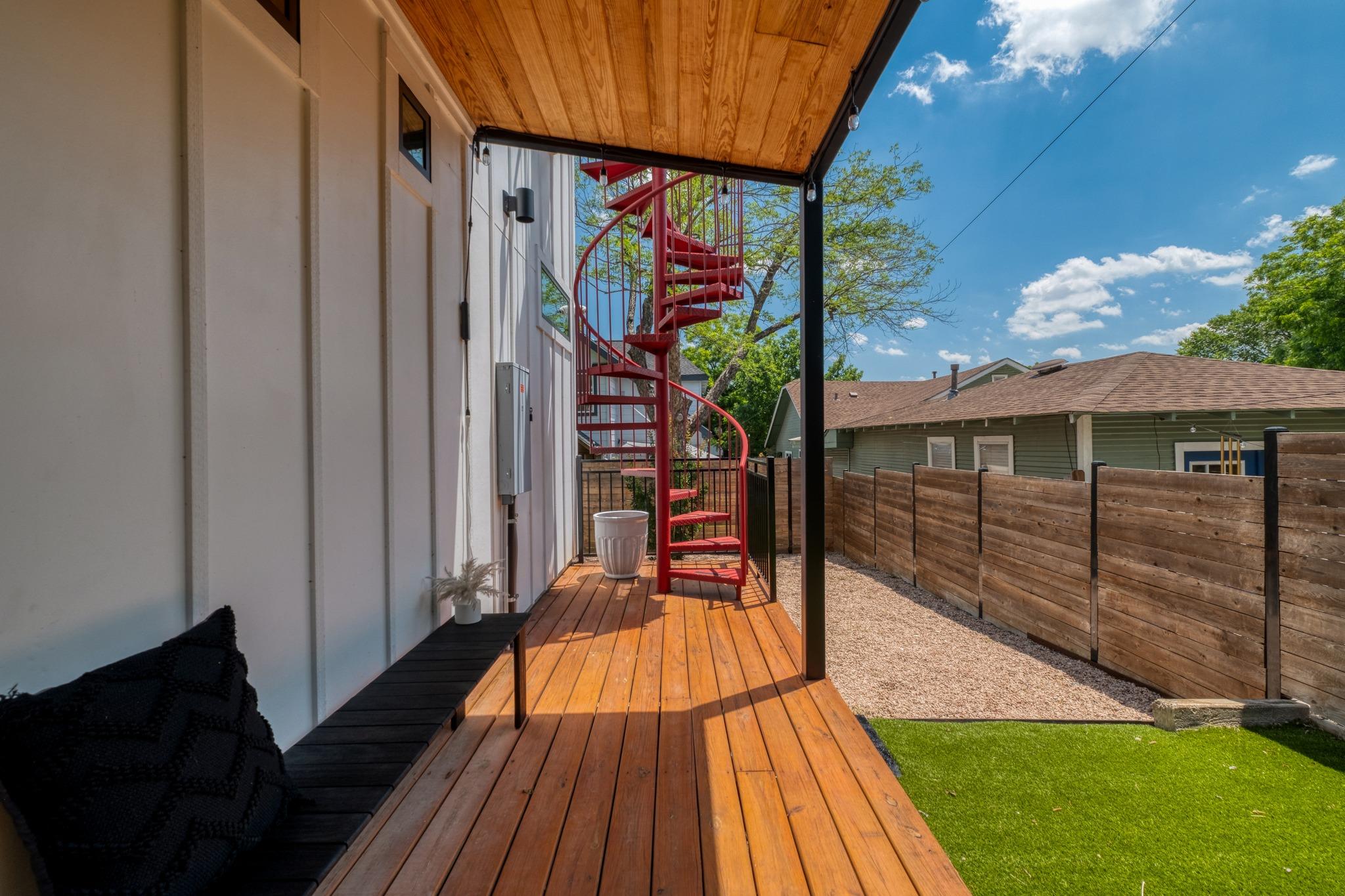 1904 E 16th St # 2, Austin, TX 78702