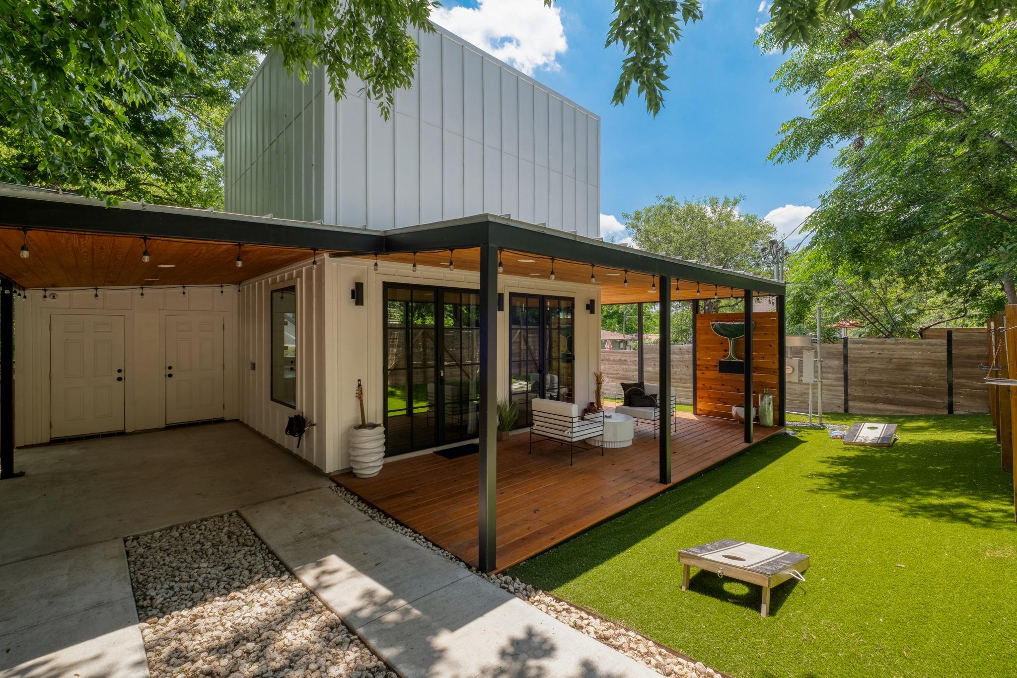 1904 E 16th St # 2, Austin, TX 78702