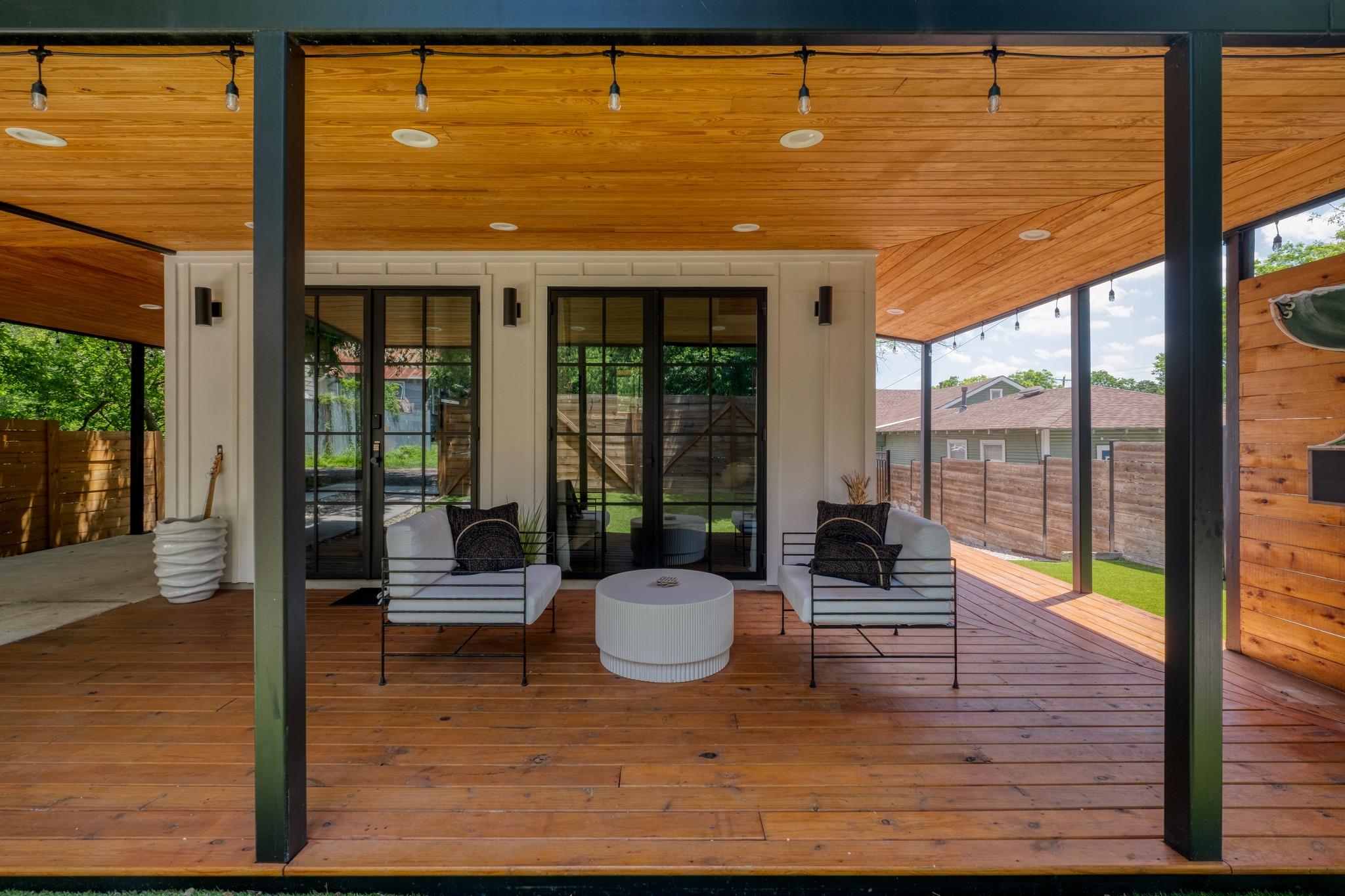 1904 E 16th St # 2, Austin, TX 78702
