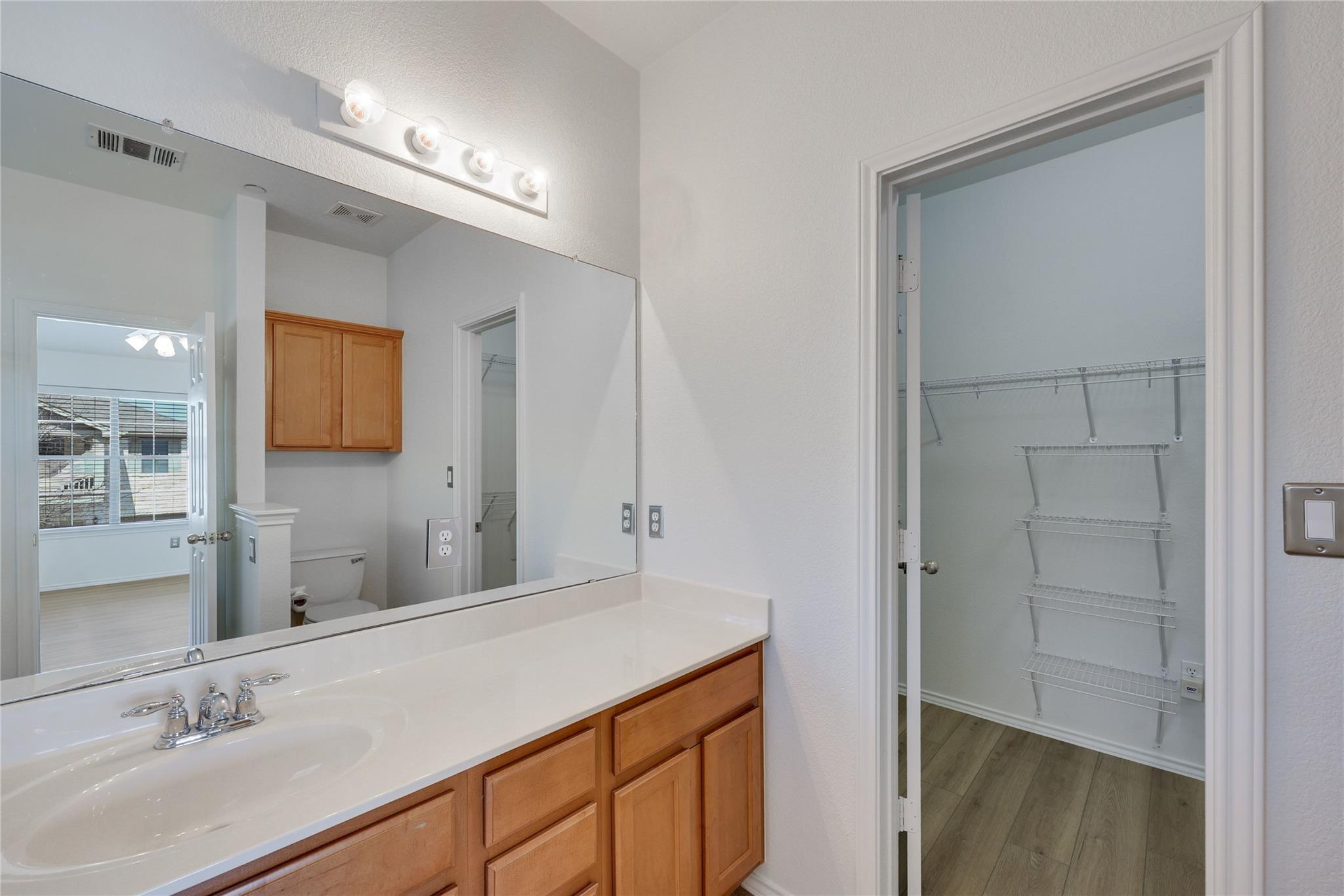 9201 Brodie Ln # 2501, Austin, TX 78748