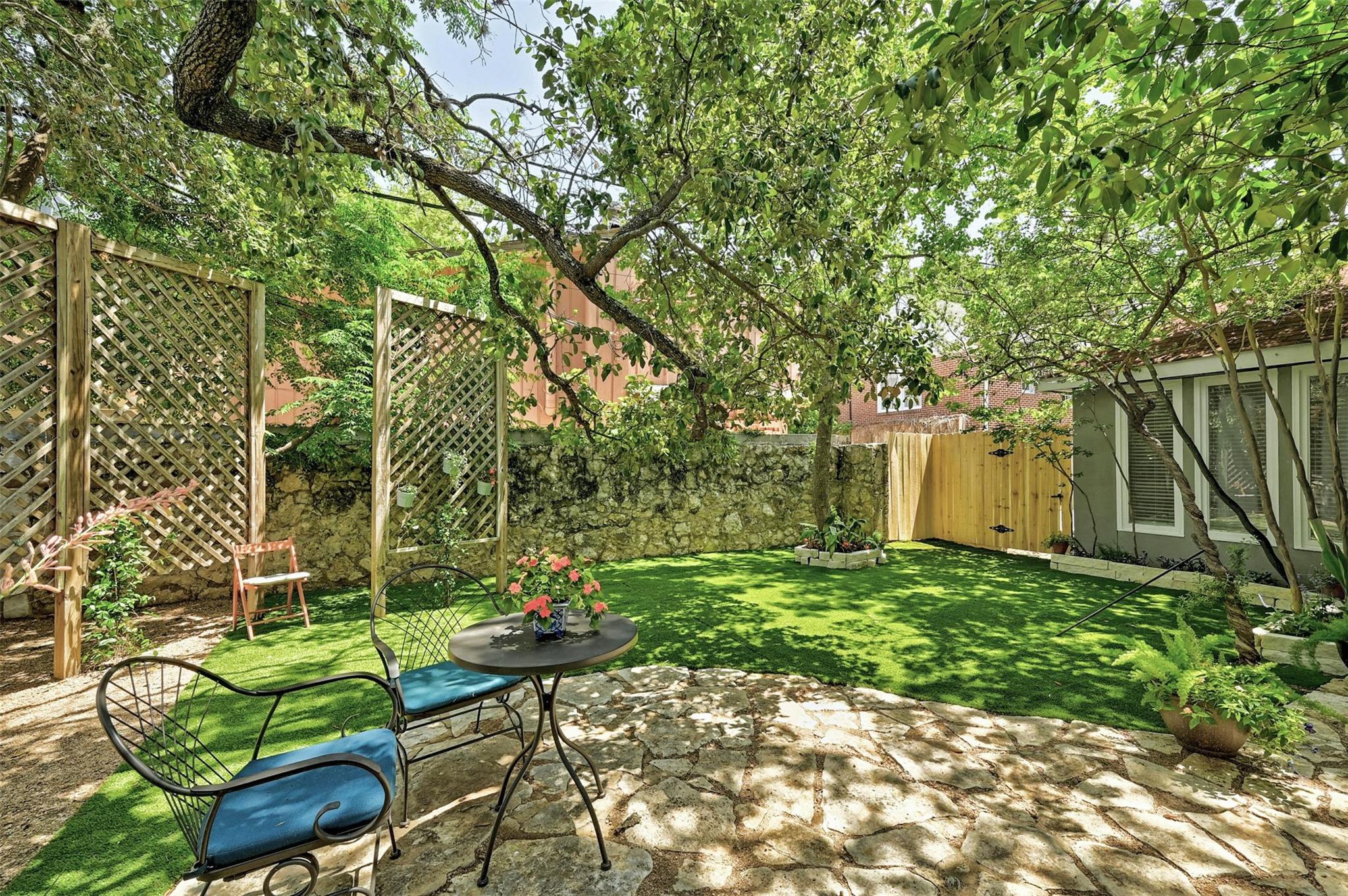 1401 Marshall Ln # B, Austin, TX 78703