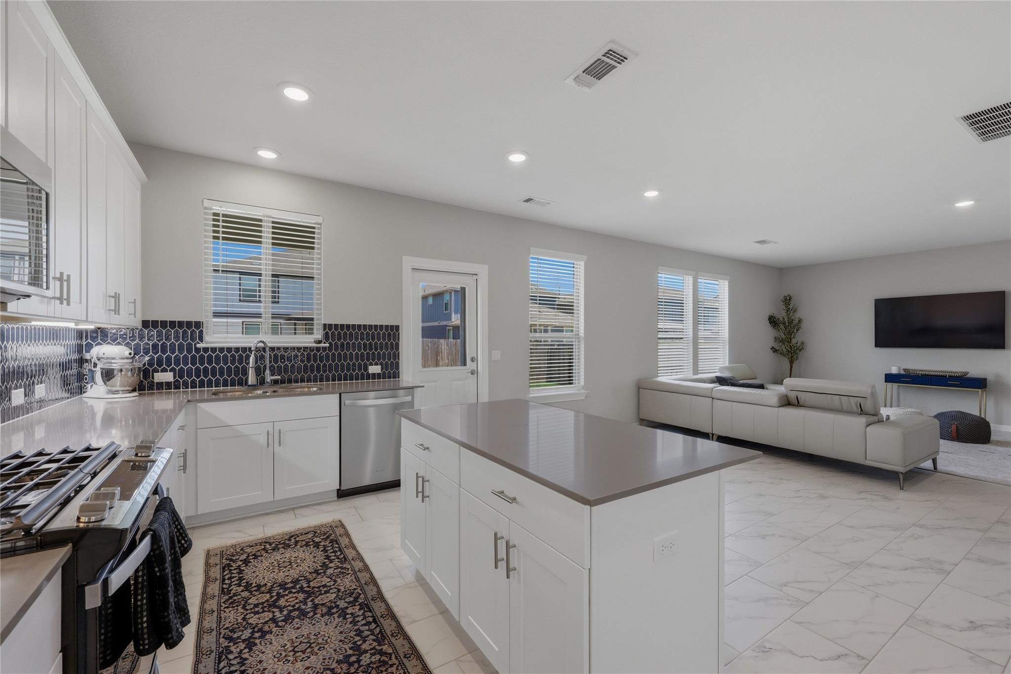 5406 Mars Ln, Austin, TX 78724
