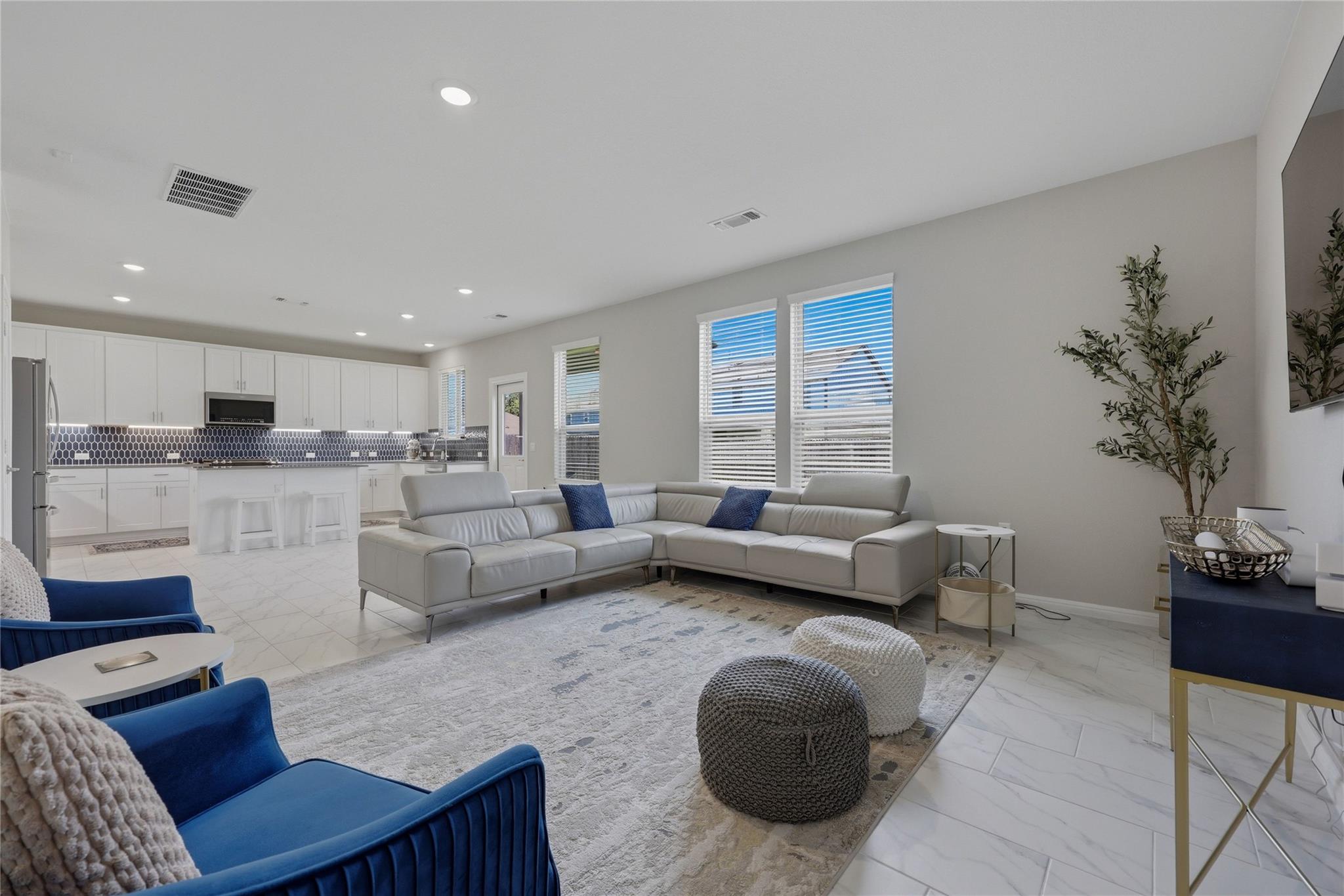 5406 Mars Ln, Austin, TX 78724