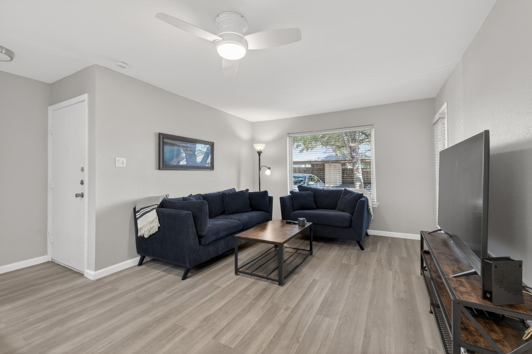 8210 Bent Tree Rd # 116, Austin, TX 78759
