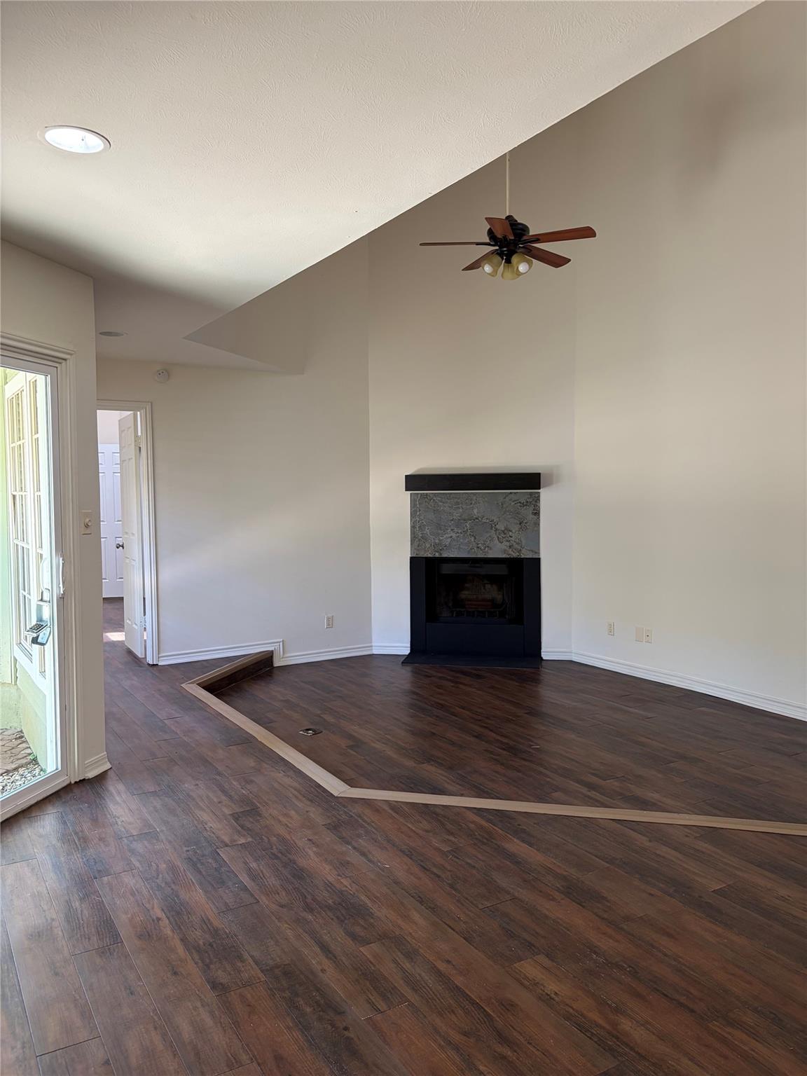 1404 Andra Ln, San Marcos, TX 78666