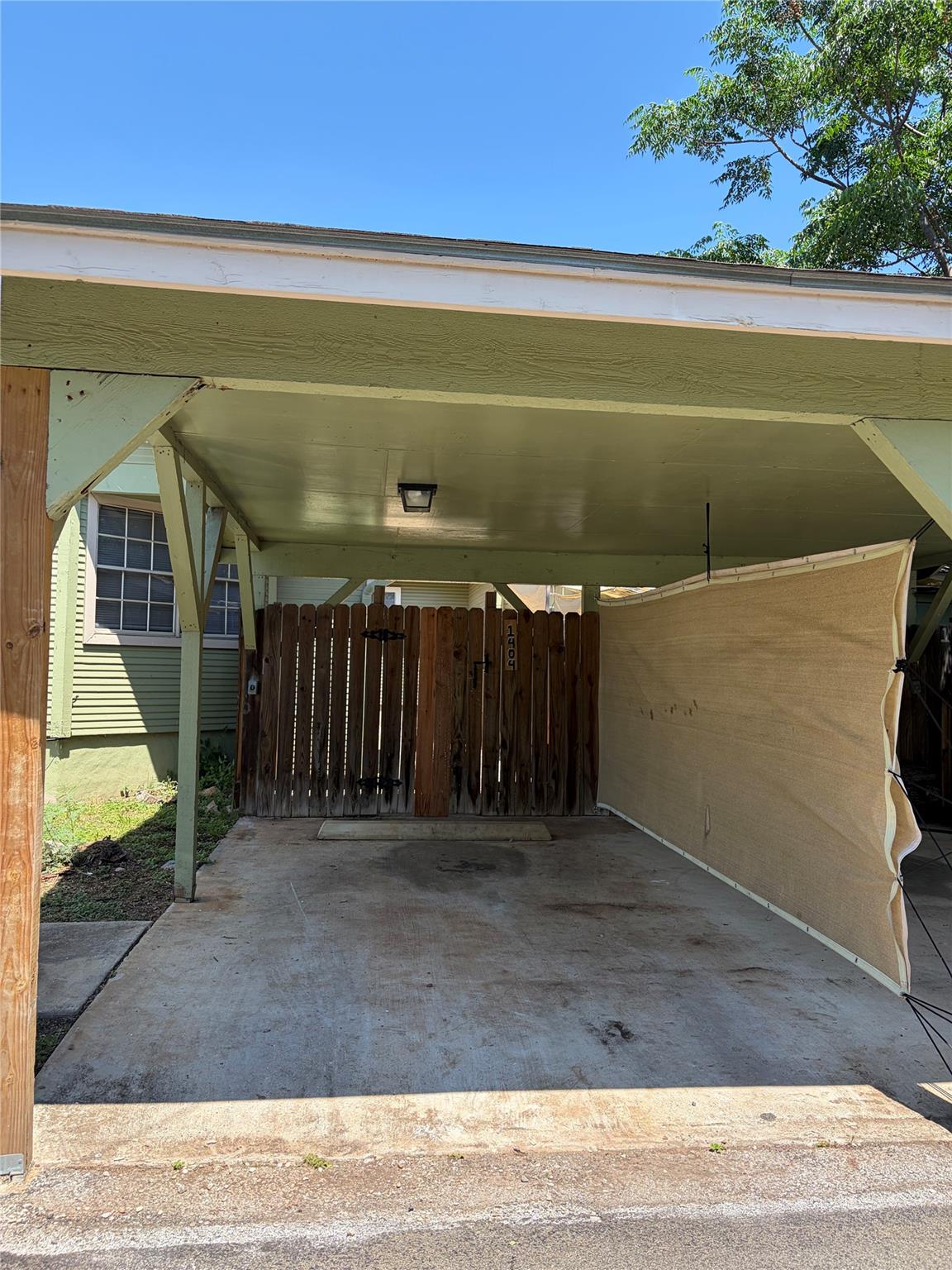 1404 Andra Ln, San Marcos, TX 78666