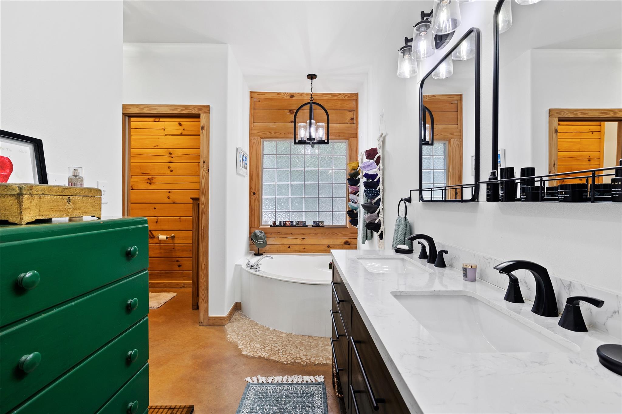 9854 N Weir Loop Cir, Austin, TX 78736