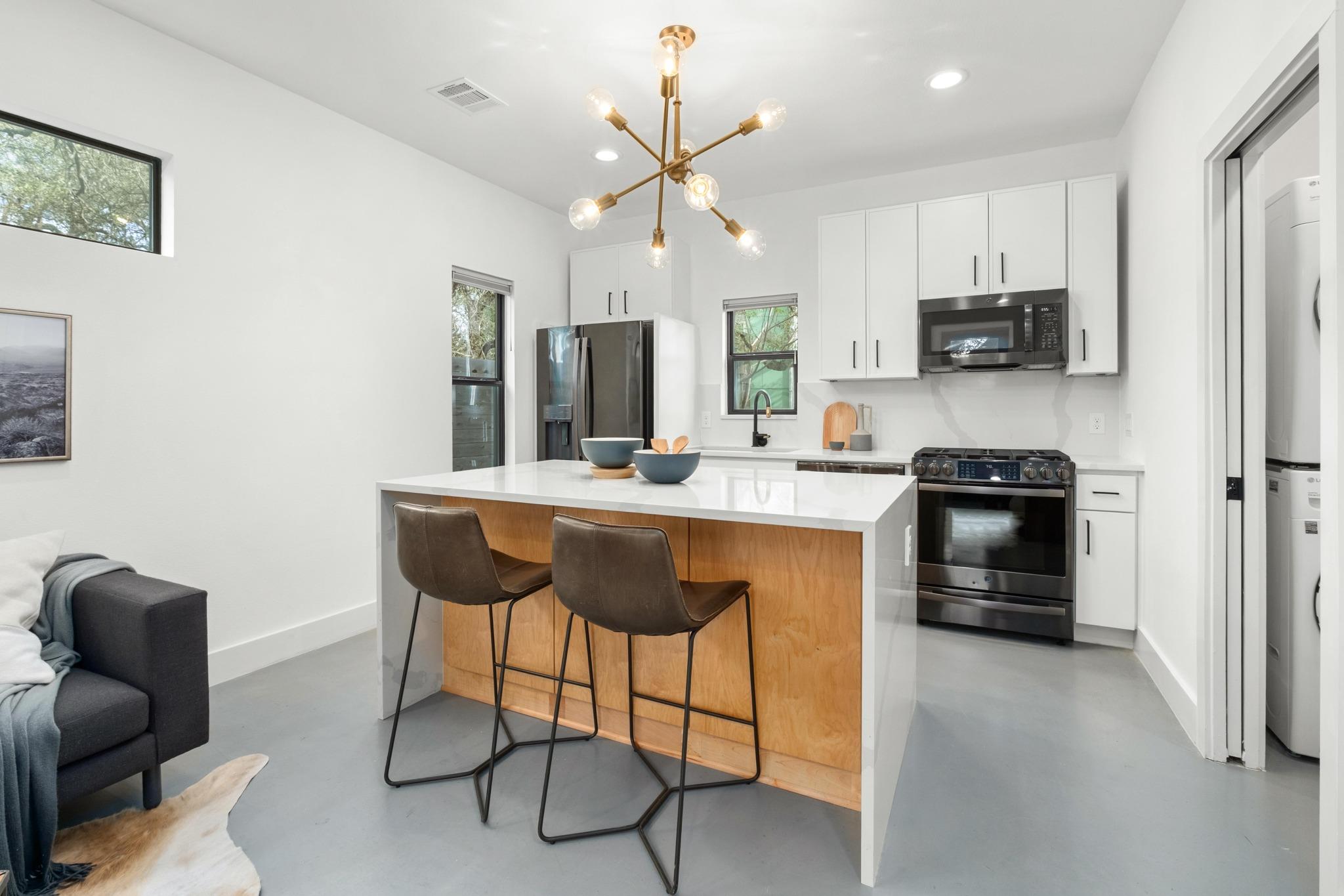 1183 Oakgrove Ave # 2, Austin, TX 78702