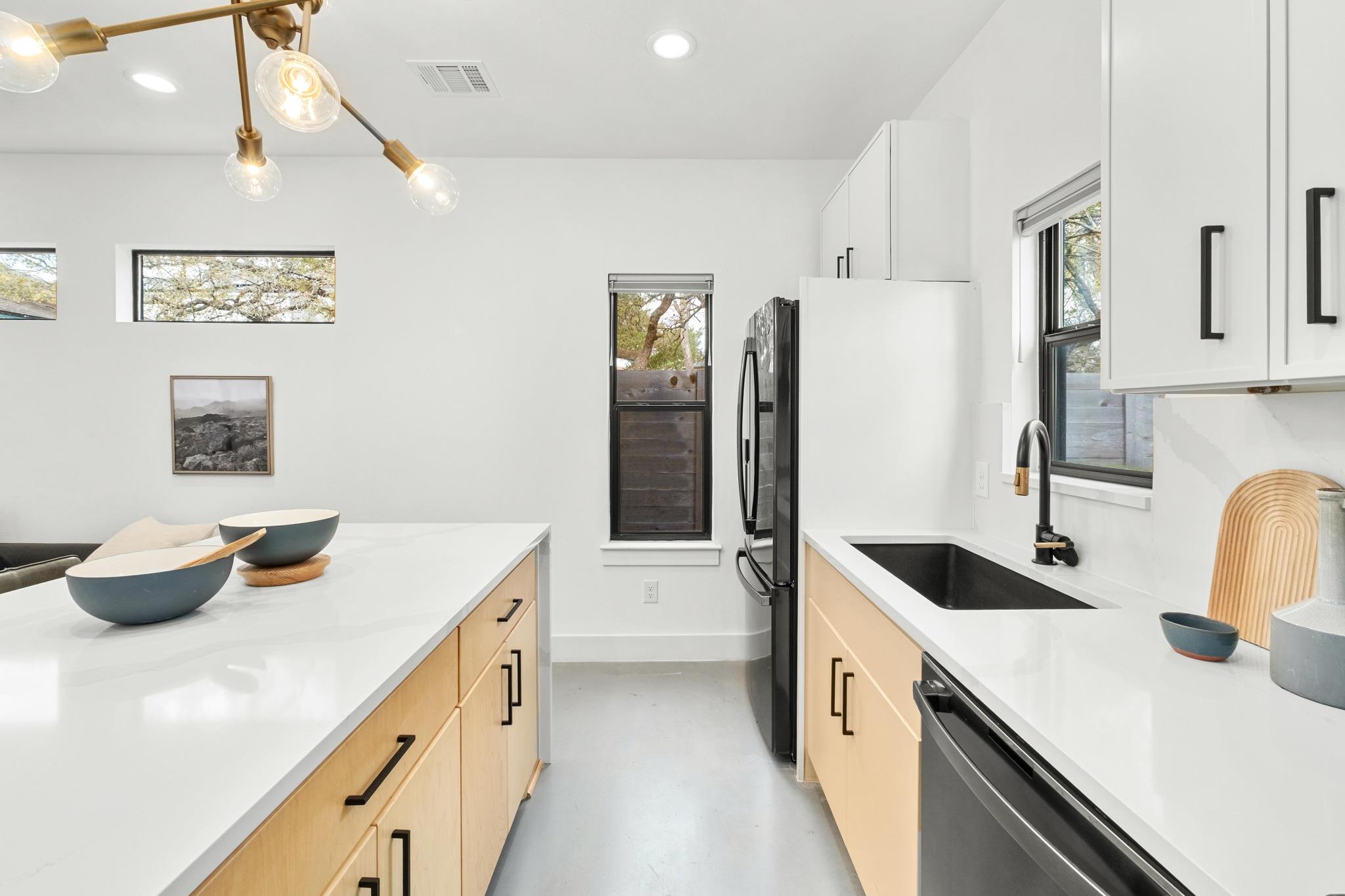 1183 Oakgrove Ave # 2, Austin, TX 78702