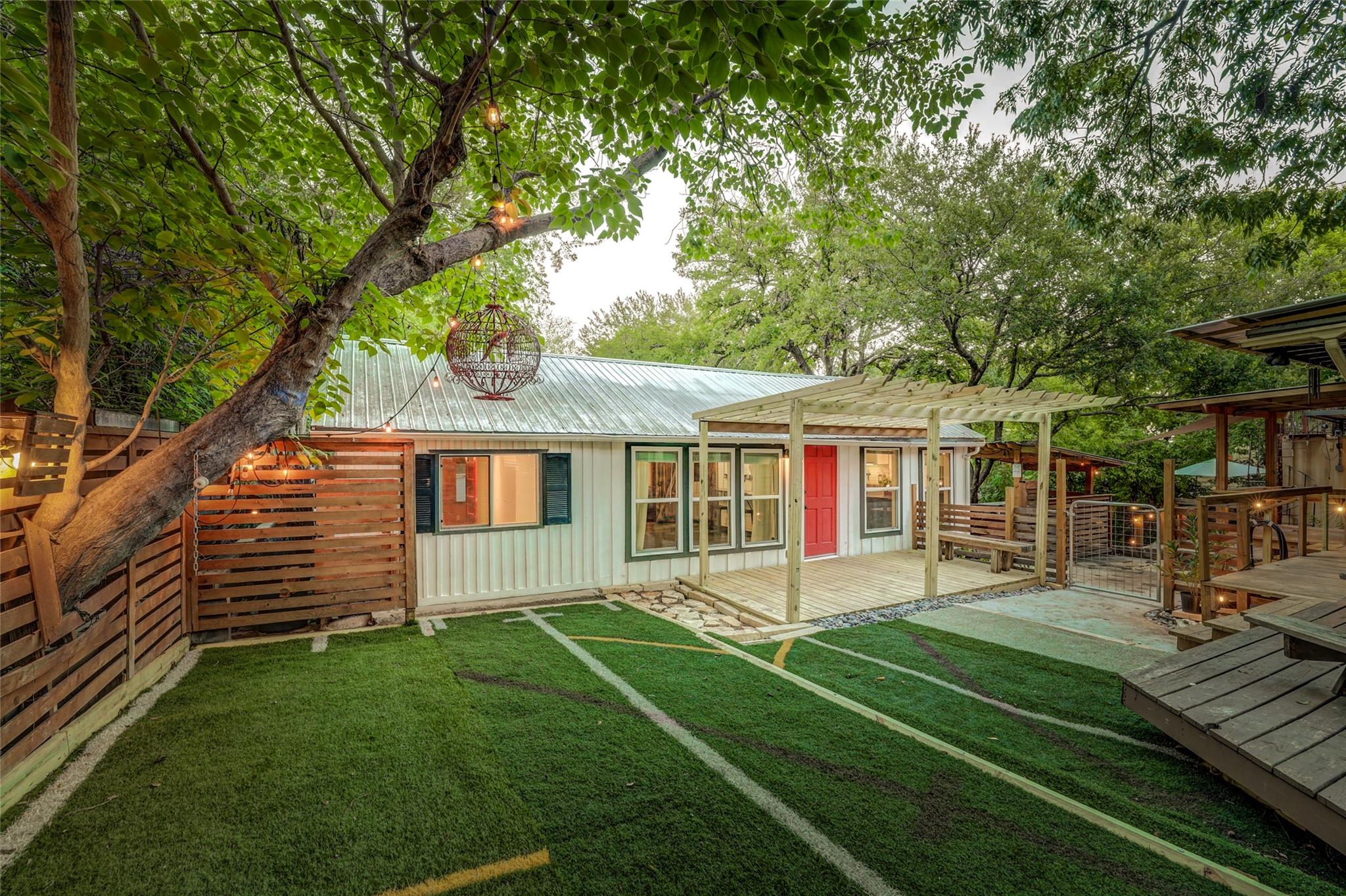 610 Terrell Hill Dr # B, Austin, TX 78704