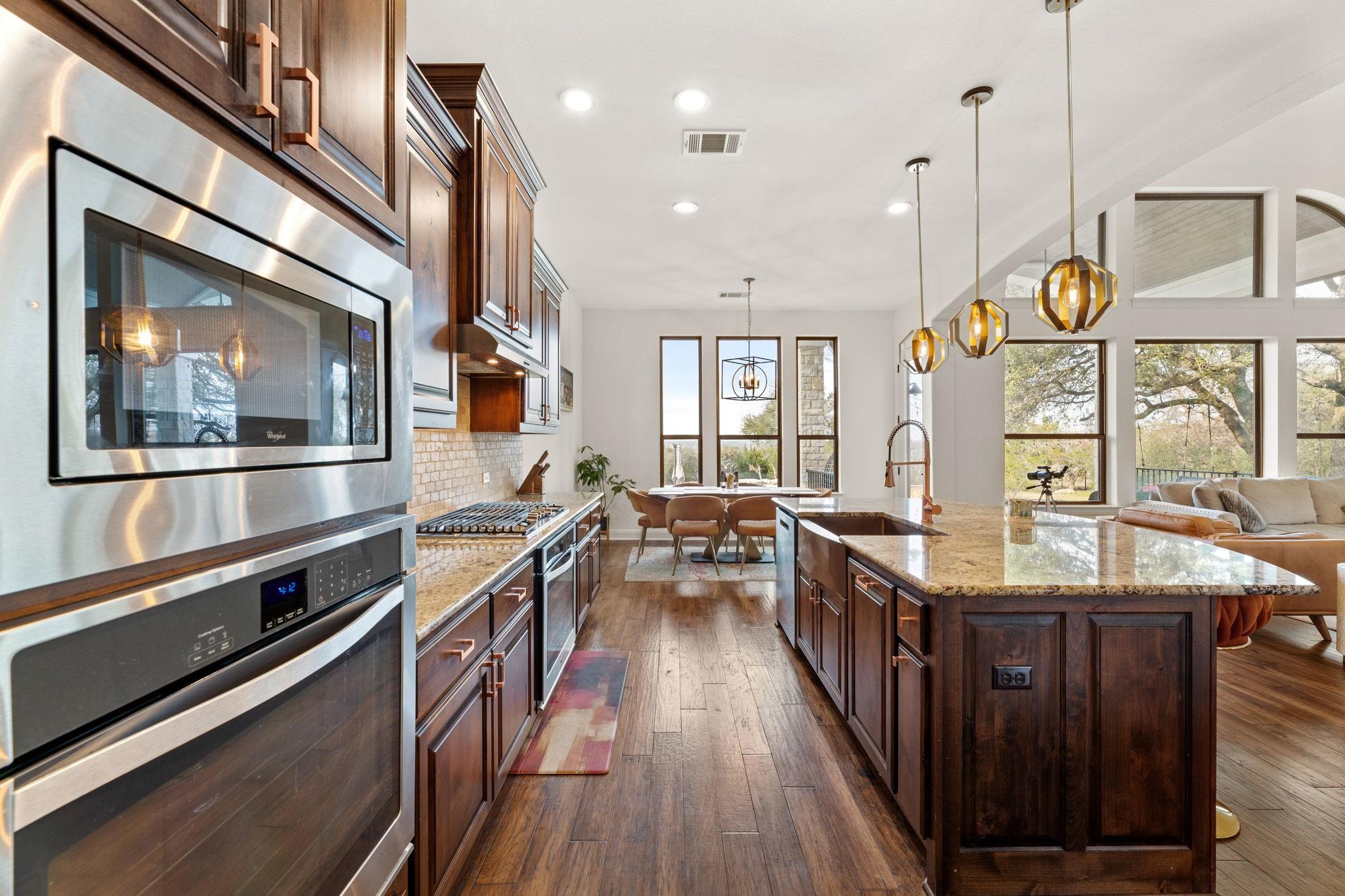 3013 Vista Heights Dr, Leander, TX 78641
