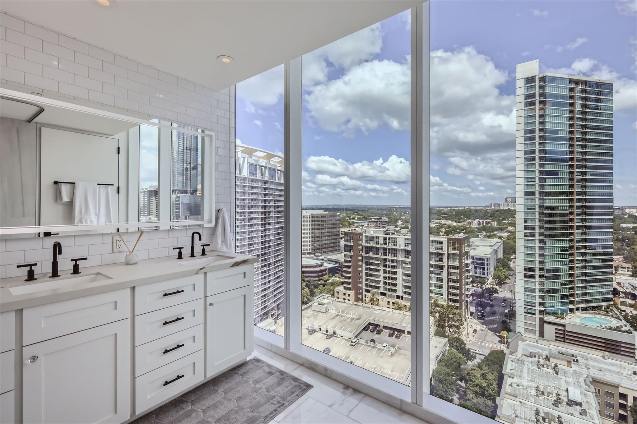 301 West Ave # 2101, Austin, TX 78701