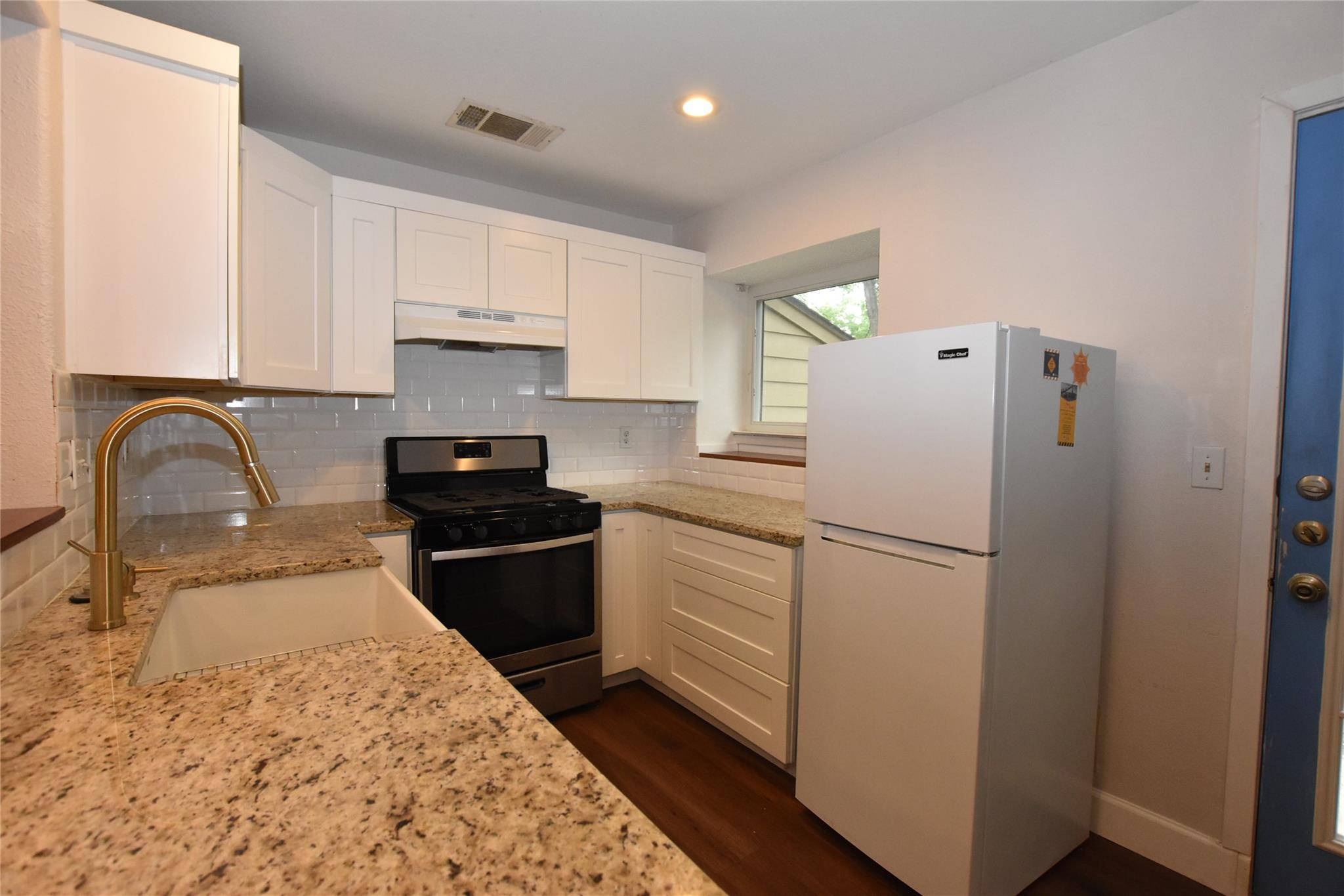 11404 Walnut Ridge Dr # 17, Austin, TX 78753