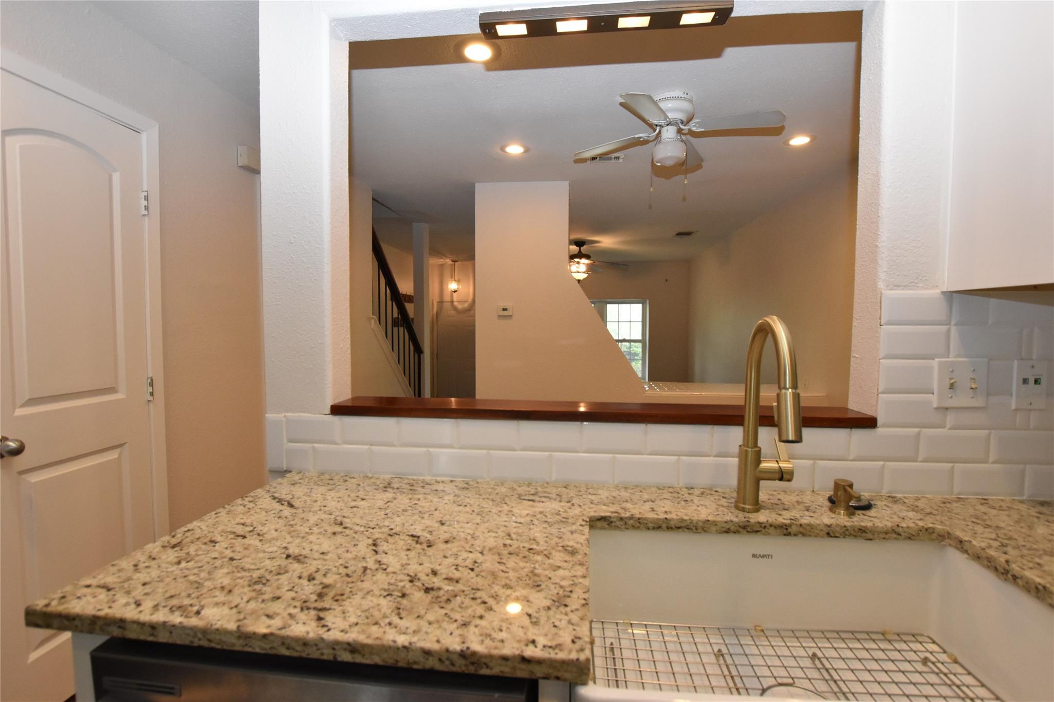 11404 Walnut Ridge Dr # 17, Austin, TX 78753