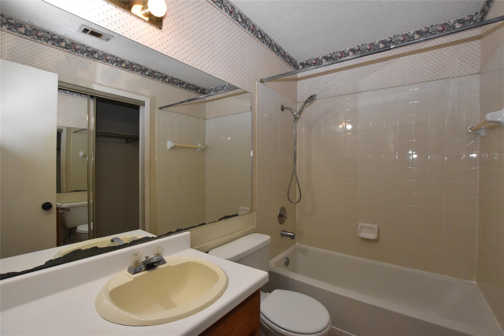 11404 Walnut Ridge Dr # 17, Austin, TX 78753