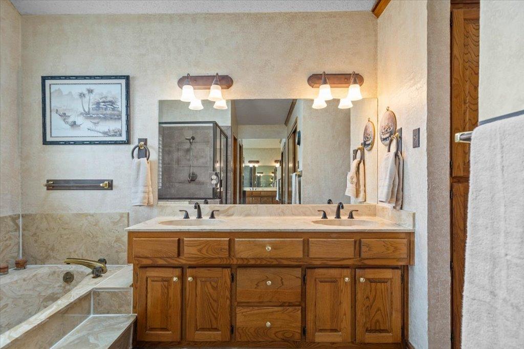 118 Longhorn, Horseshoe Bay, TX 78657