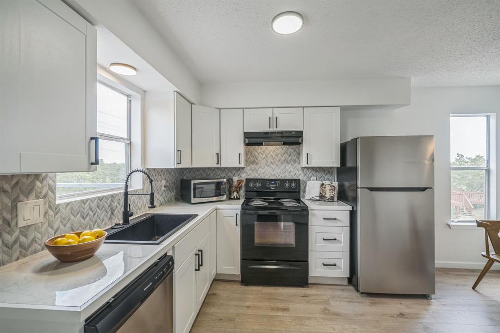 6914 Rifle Bnd # B, Austin, TX 78736