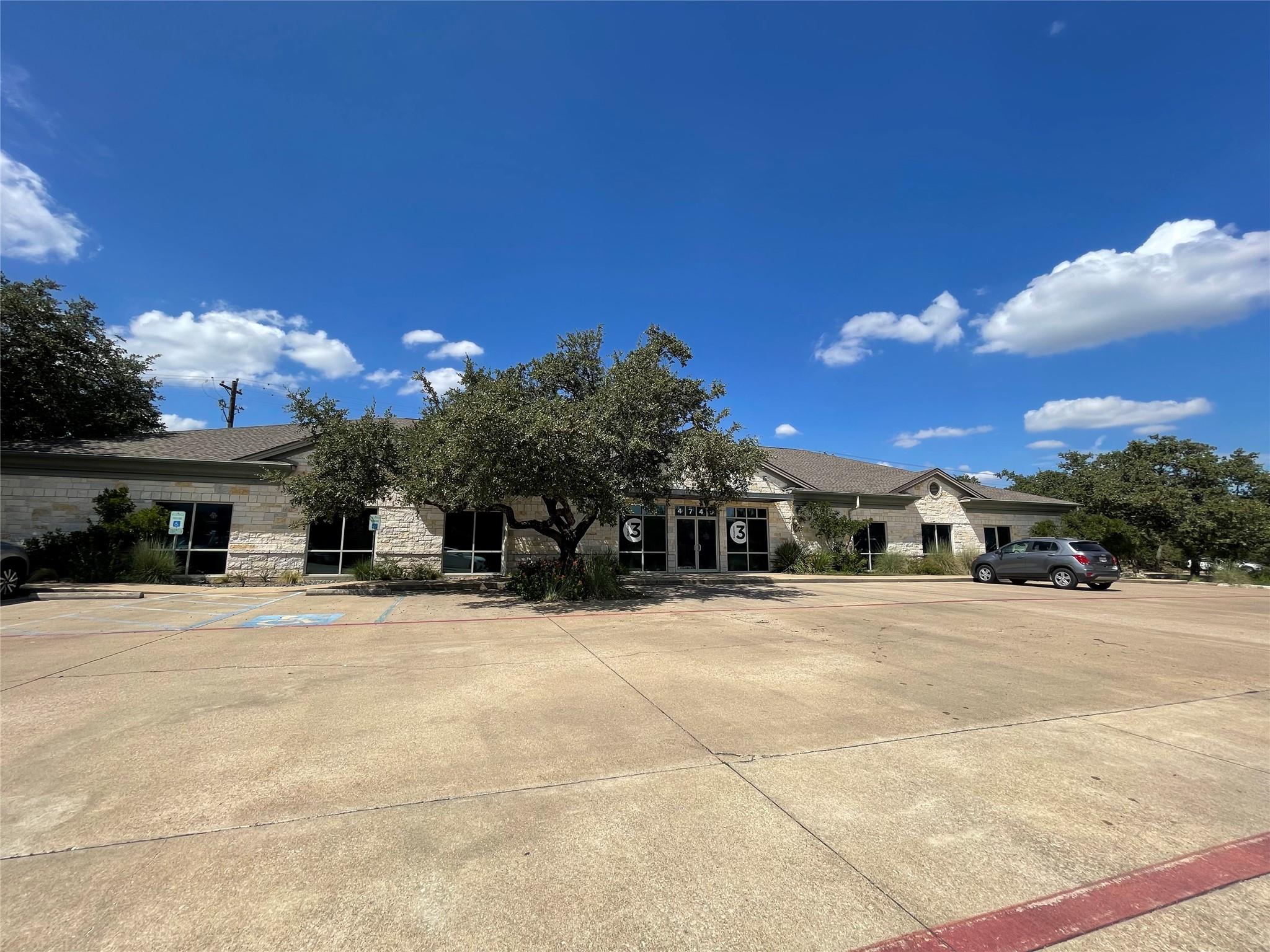 4749 Williams Dr # 323, Georgetown, TX 78633